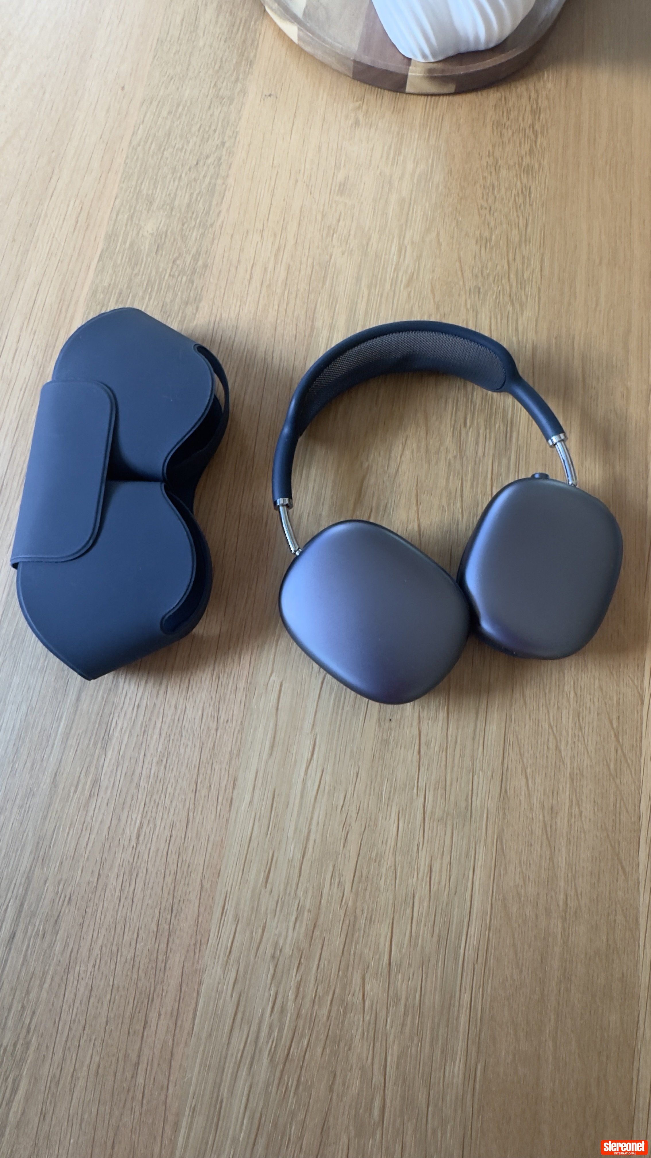 Apple AirPod MAX Headphones - Over/On Ear