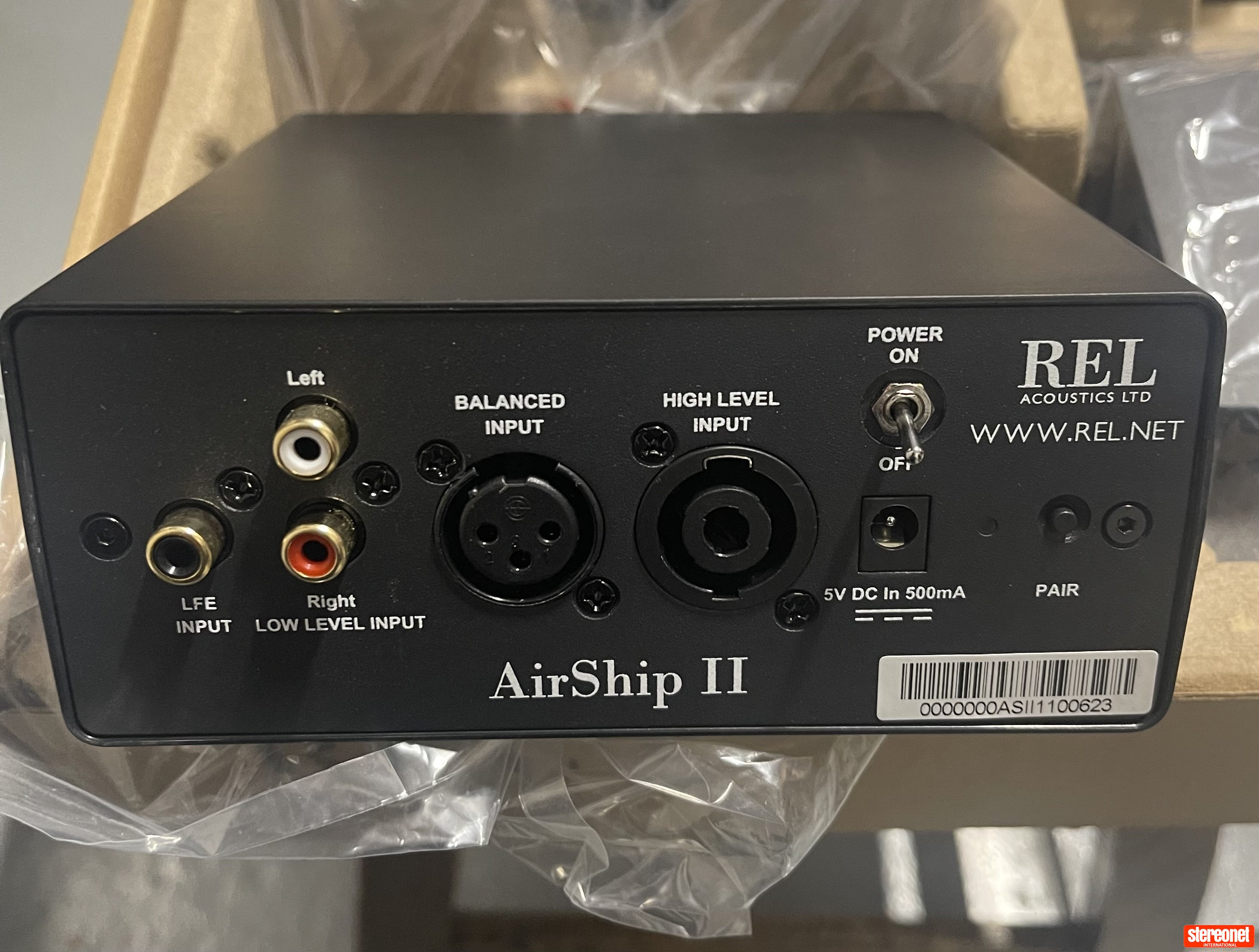 REL Acoustics Airship 2 Wireless transmitter and receiver Bluetooth Audio Receiver