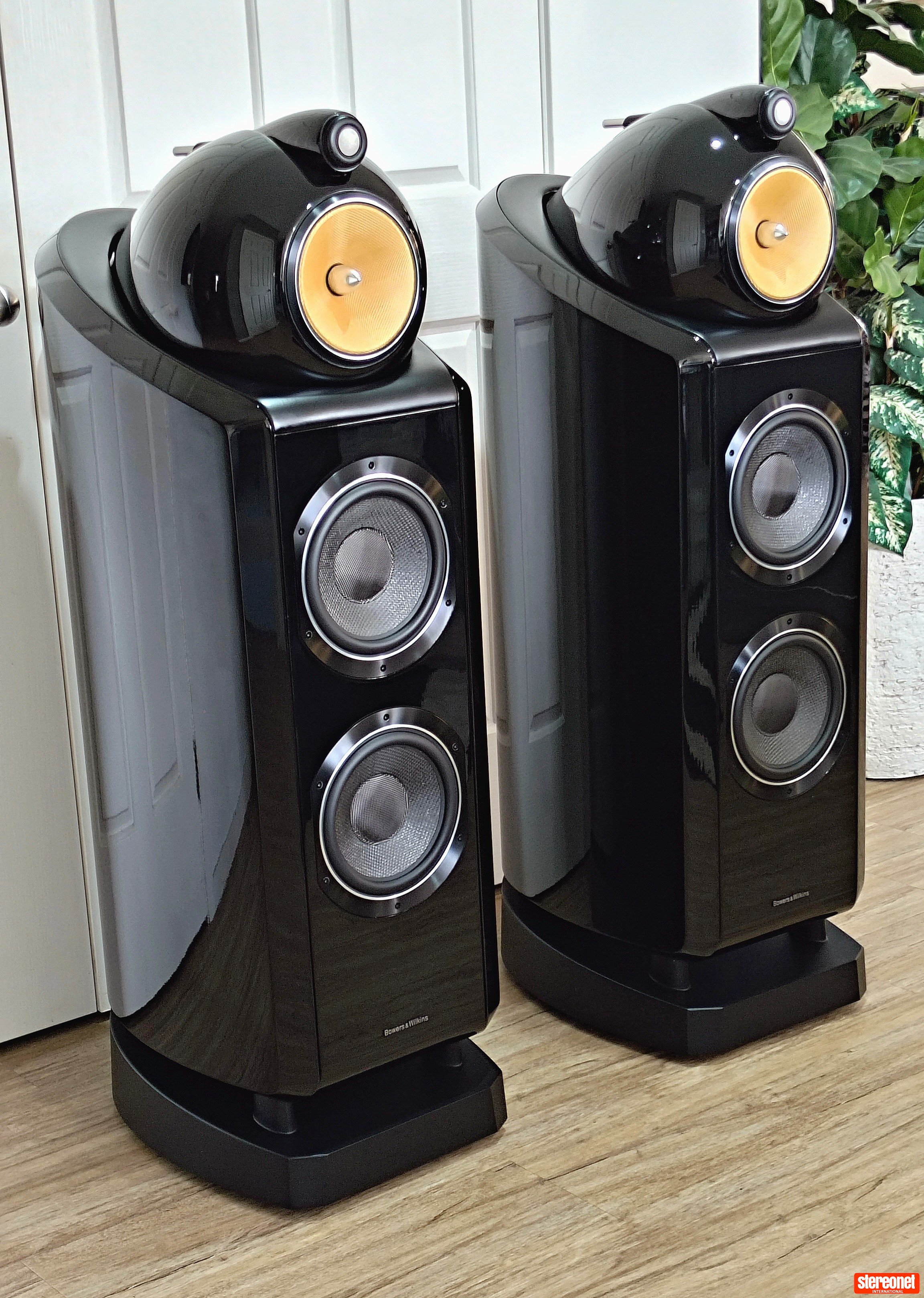 Bowers & Wilkins 802-Diamond D2 Floorstanding Loudspeakers