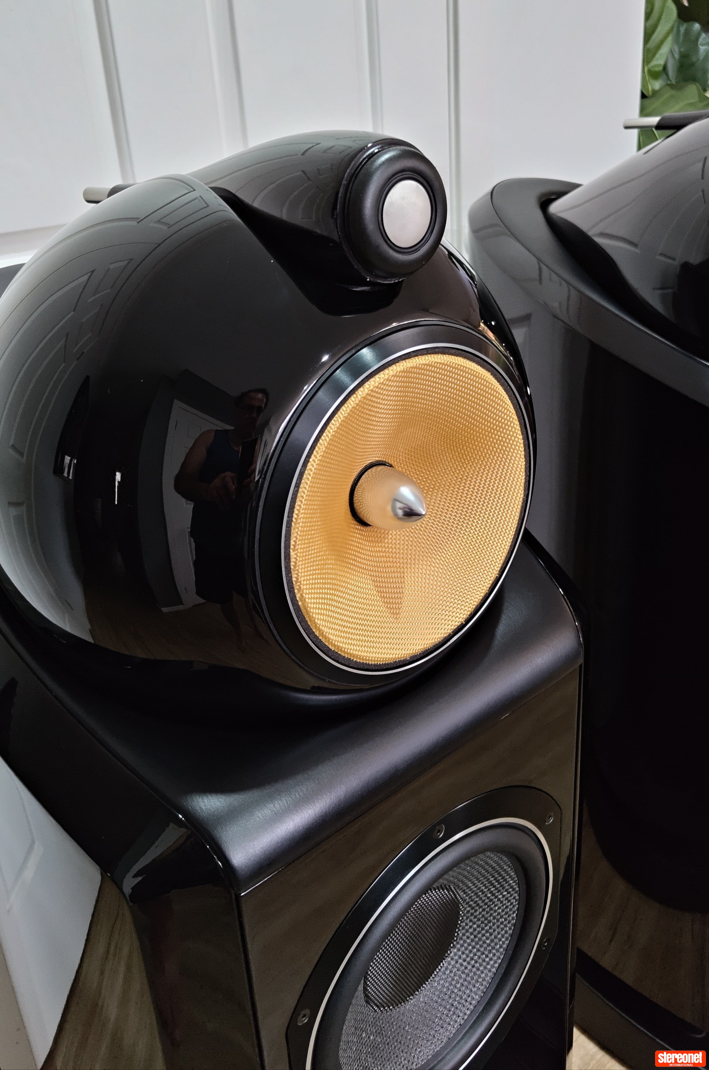 Bowers & Wilkins 802-Diamond D2 Floorstanding Loudspeakers ...
