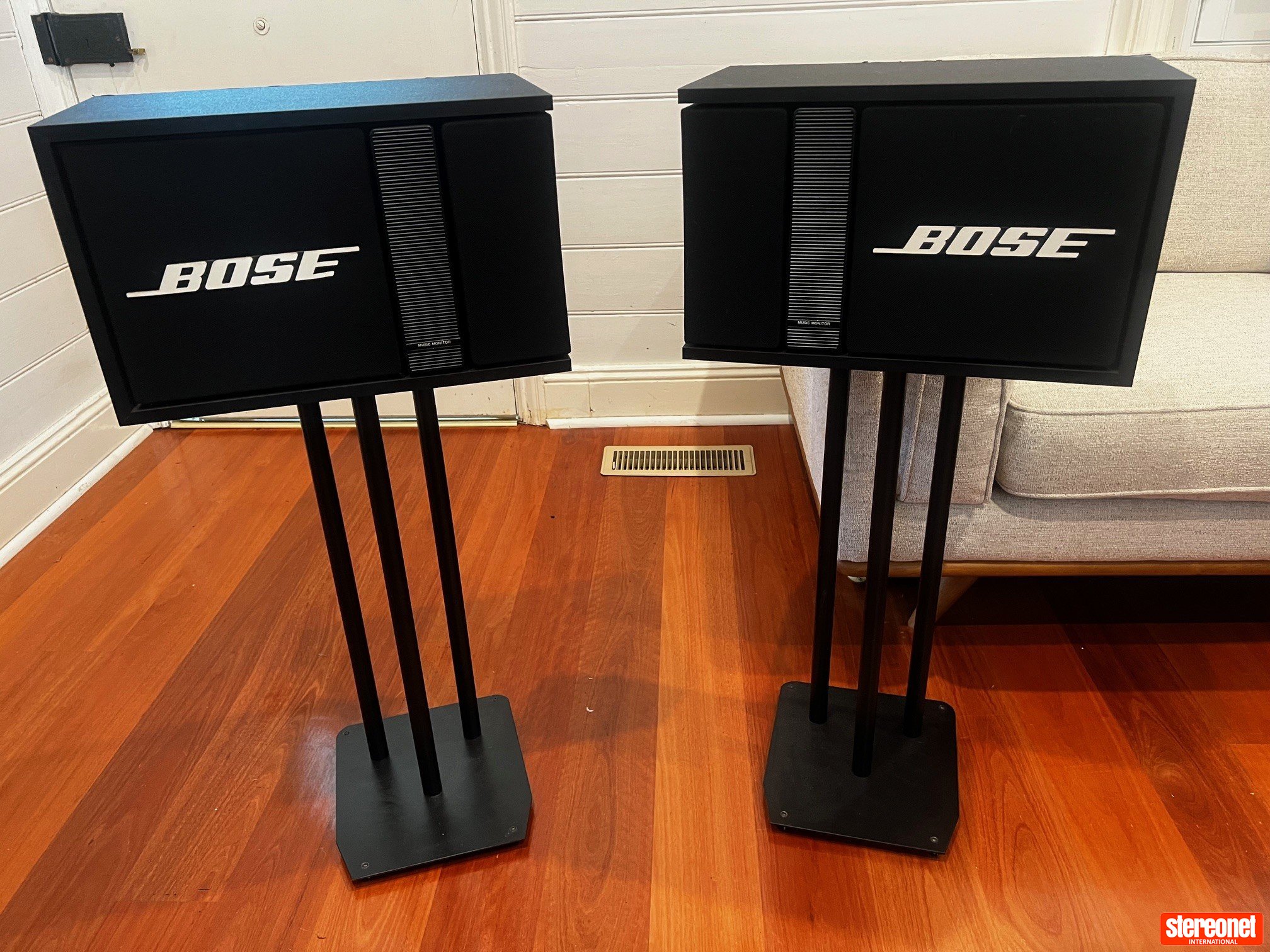 Bose 301 Music Monitor II Standmount Loudspeakers