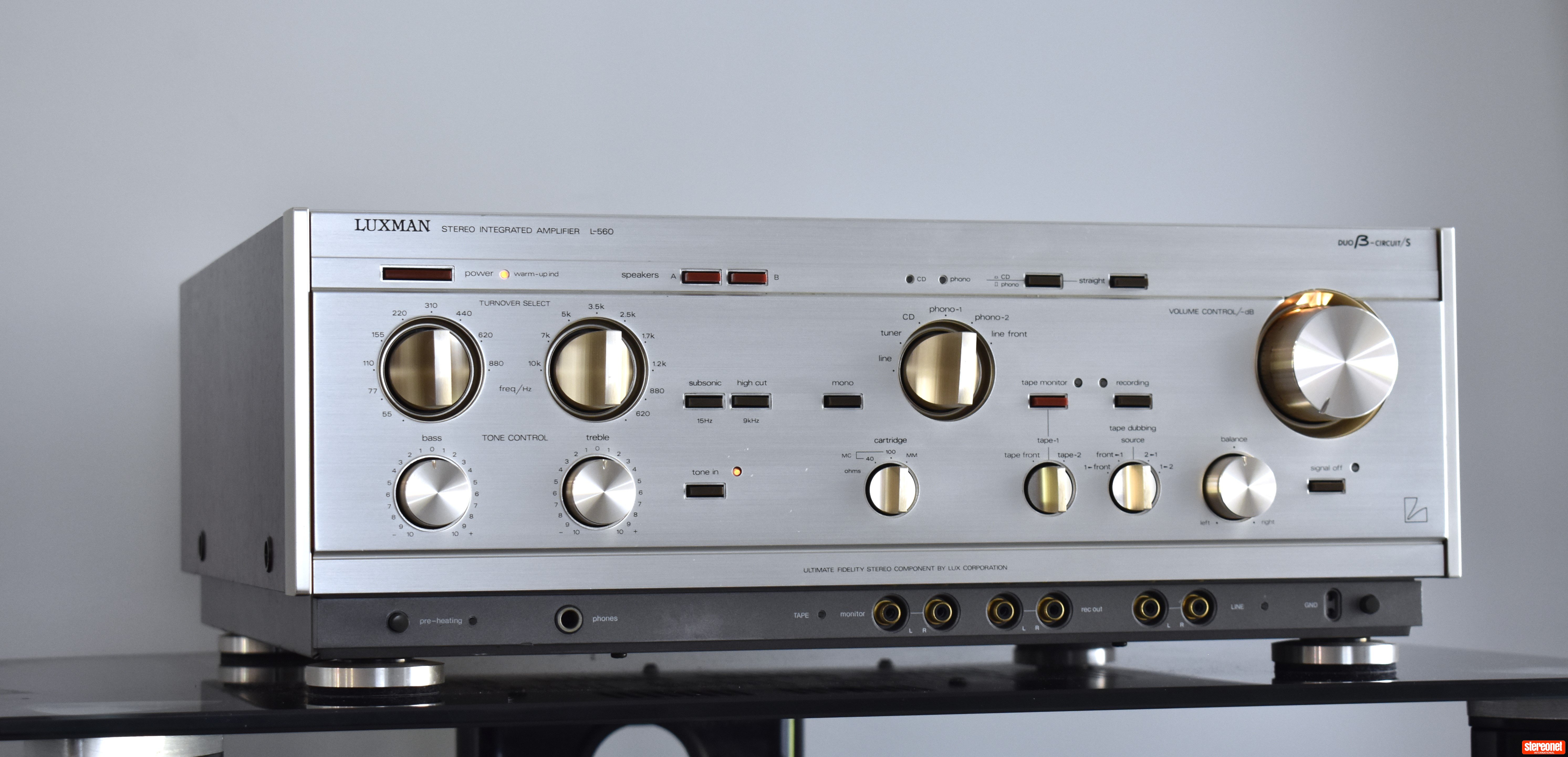 Luxman L-560 Integrated Amplifier (Hybrid)