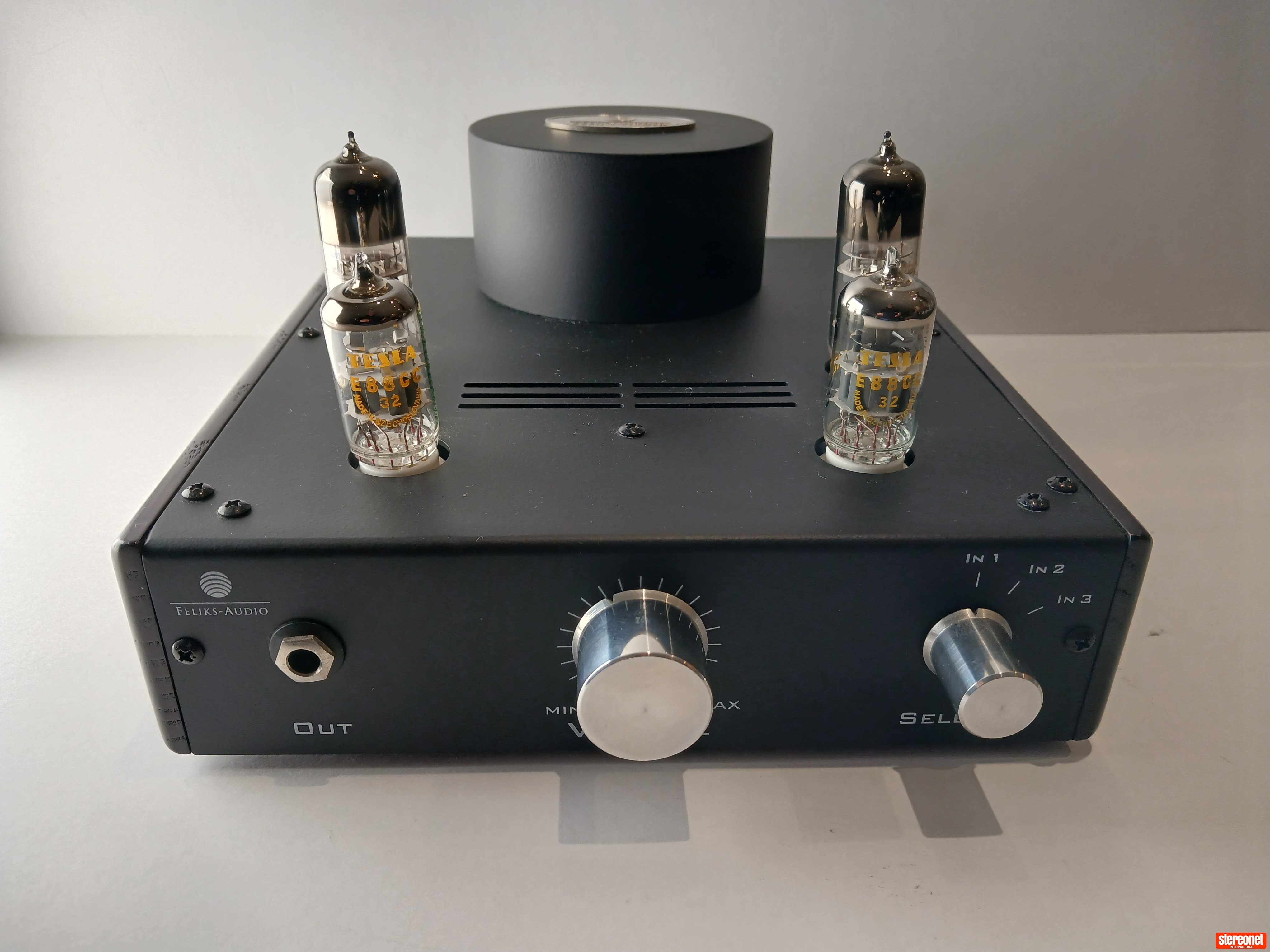 Feliks-Audio Empressivo Headphone Amplifier