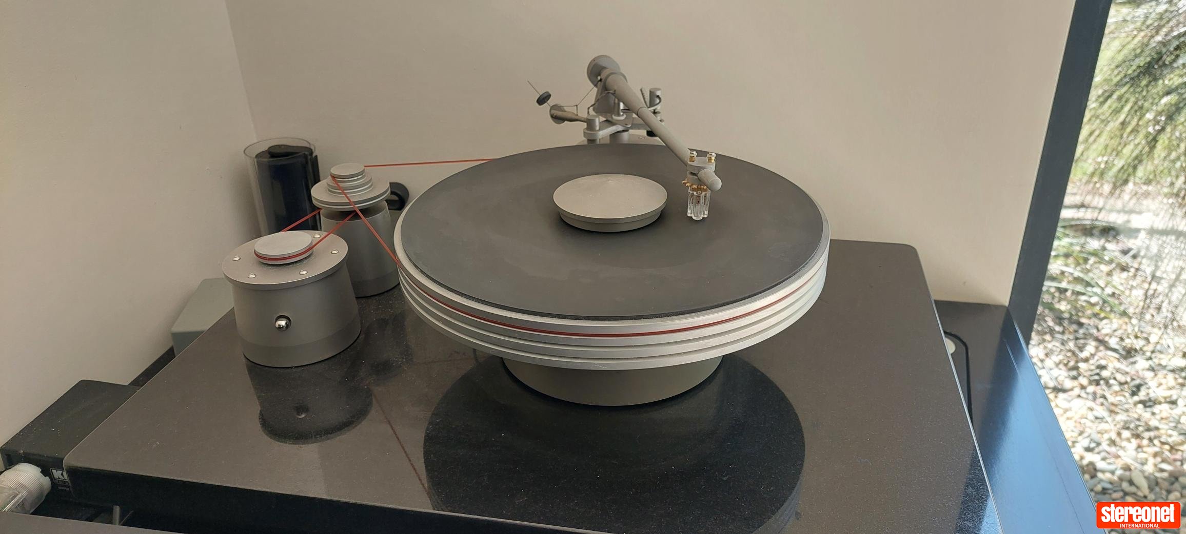 Simon Yorke S7 Turntable and Tonearm Package