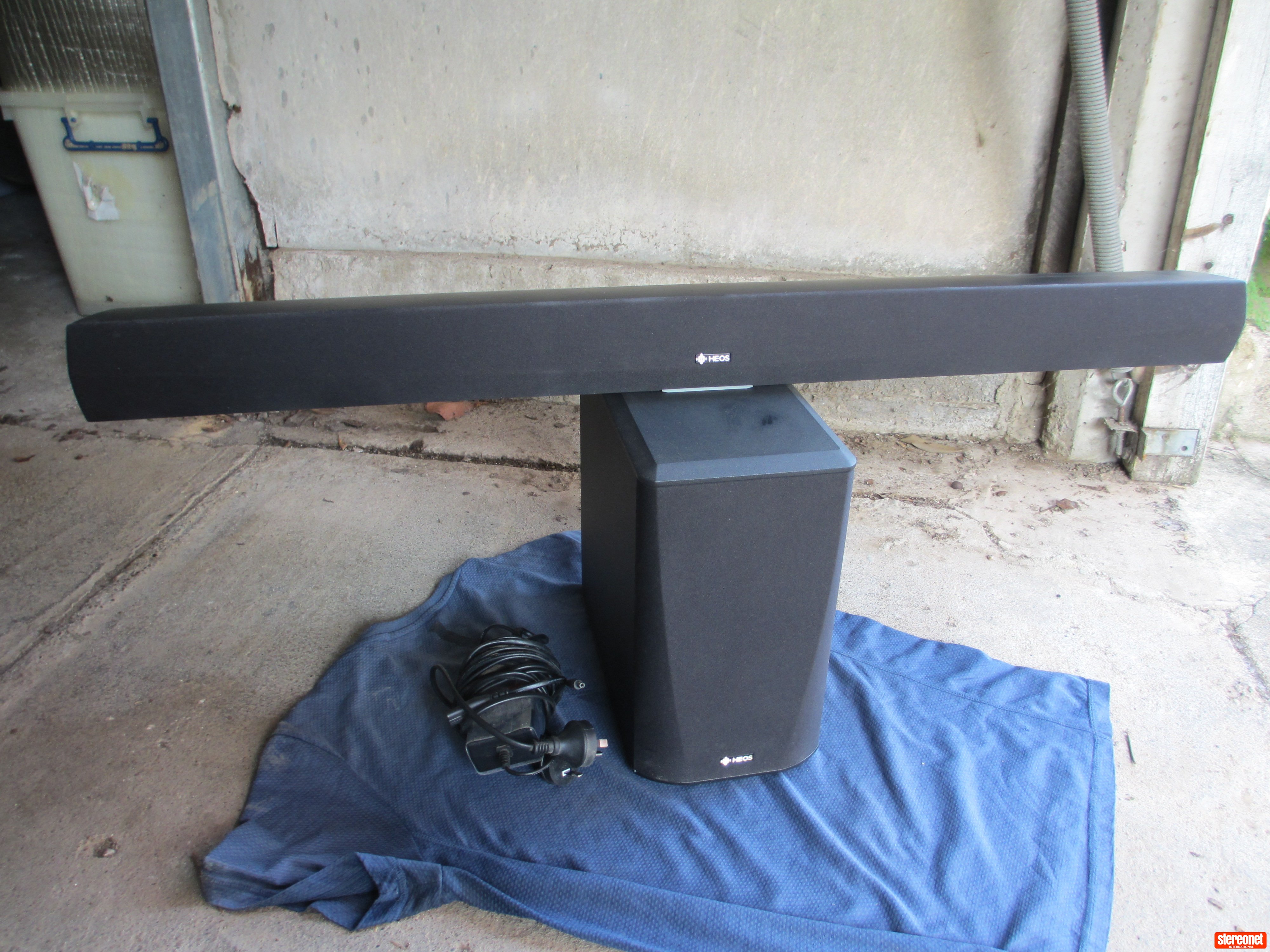 HEOS Home Cinema Soundbar & Subwoofer Soundbar