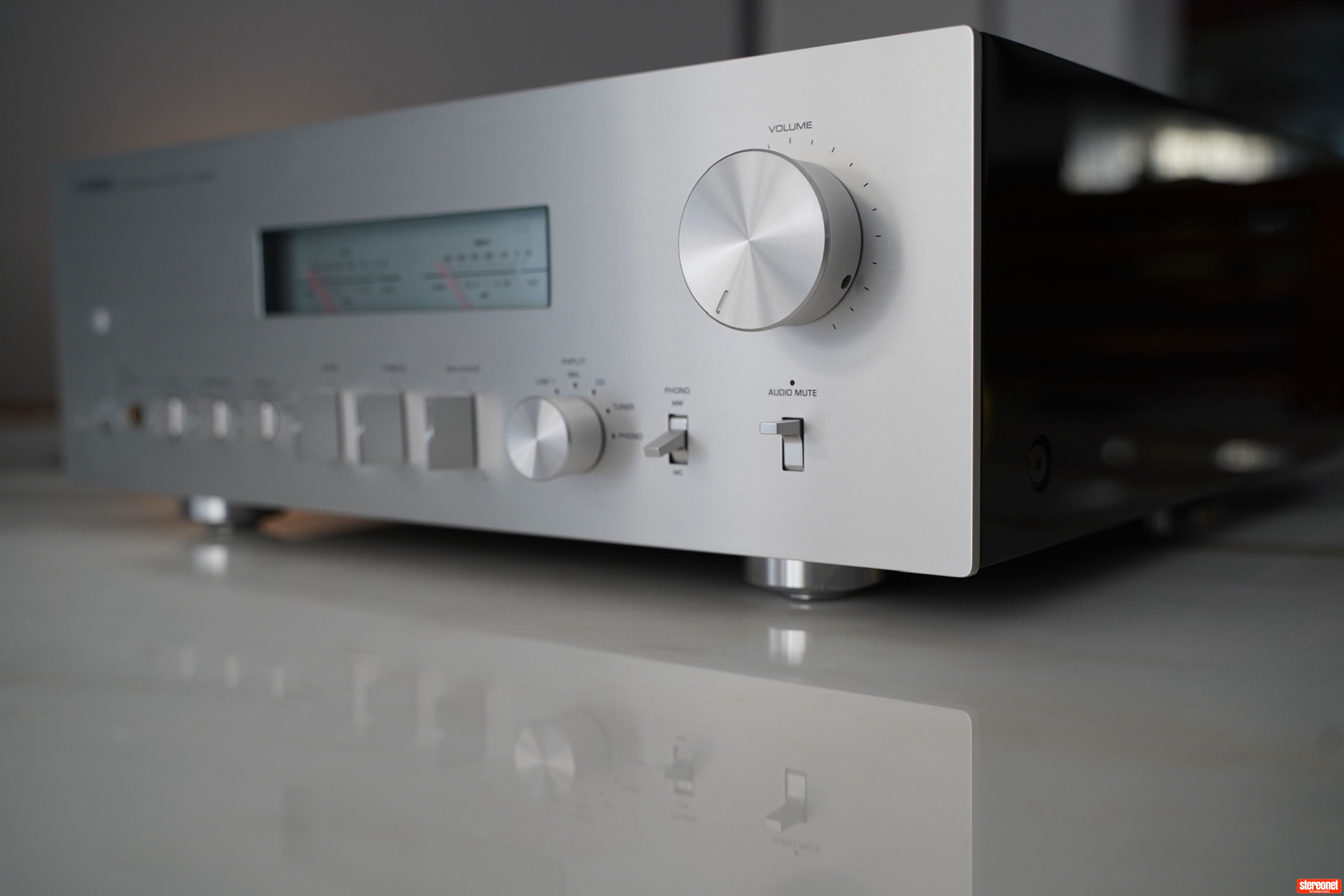 Yamaha AS-2200 Integrated Amplifier (Solid State)