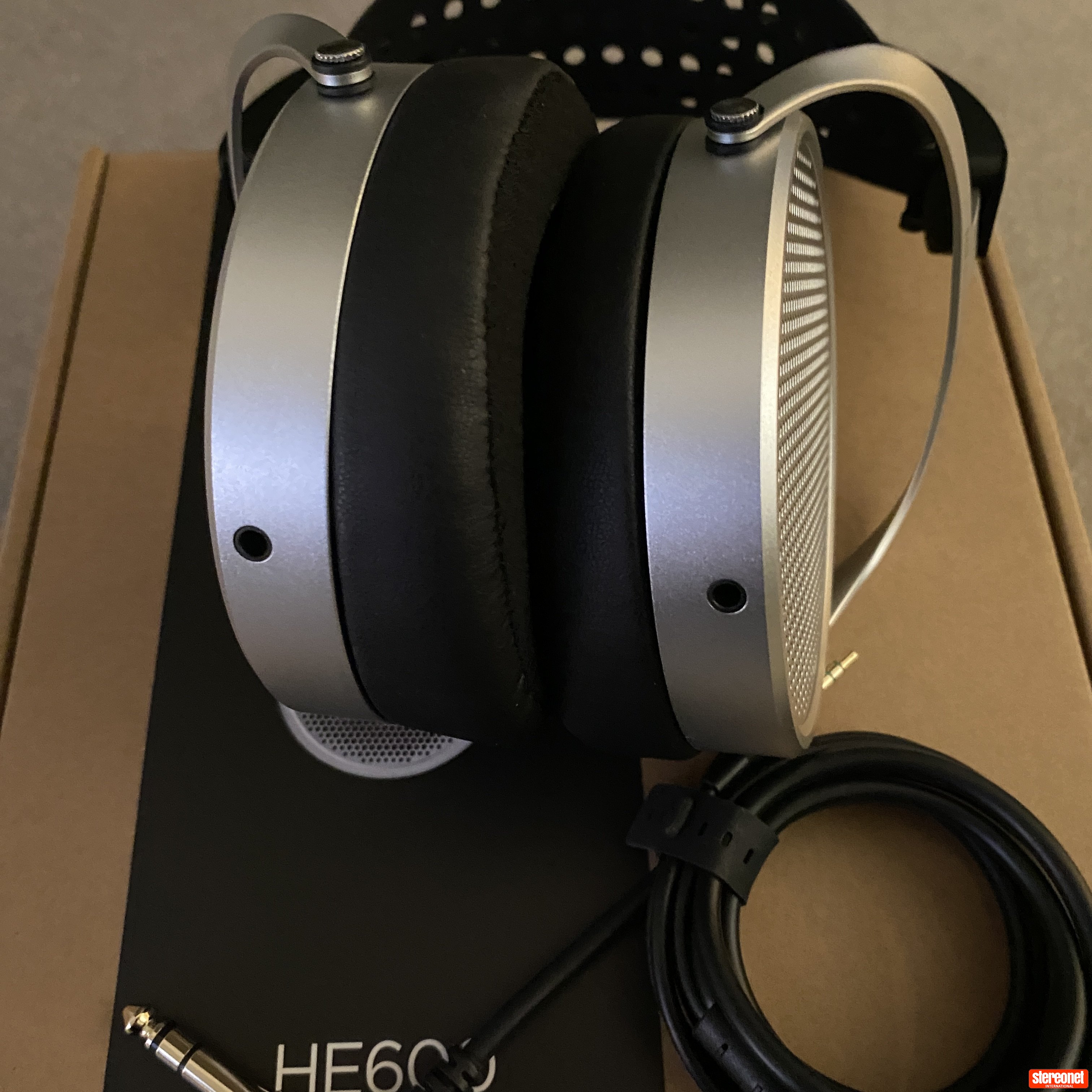 HiFiMan HE600 Headphones - Over/On Ear - Headphones (Over/On Ear ...