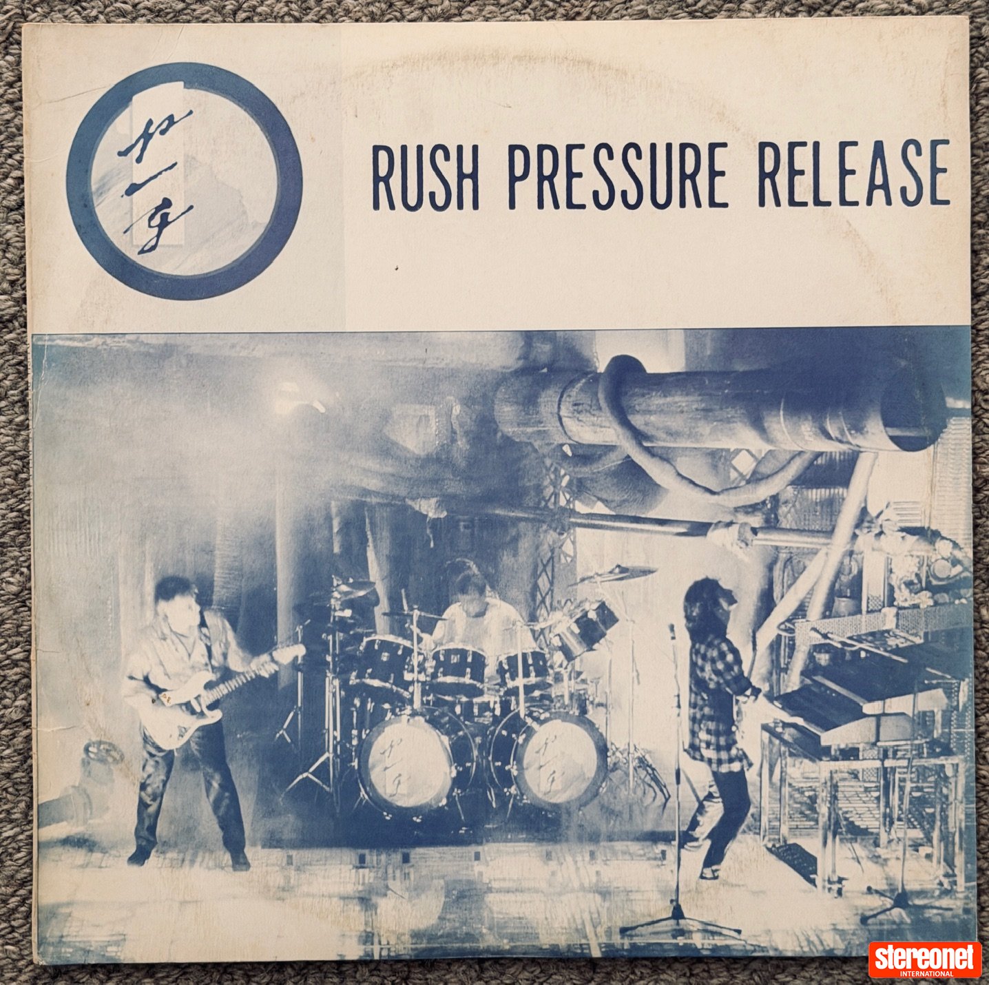 RUSH - PRESSURE RELEASE / LIVE JAPANESE BOOTLEG / DOUBLE LP / 1984