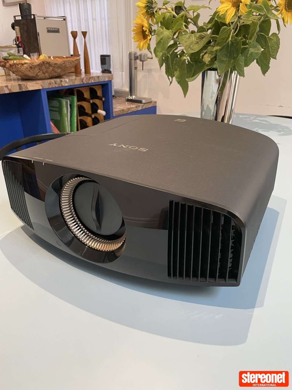 Sony VPL-VW 500ES Projector