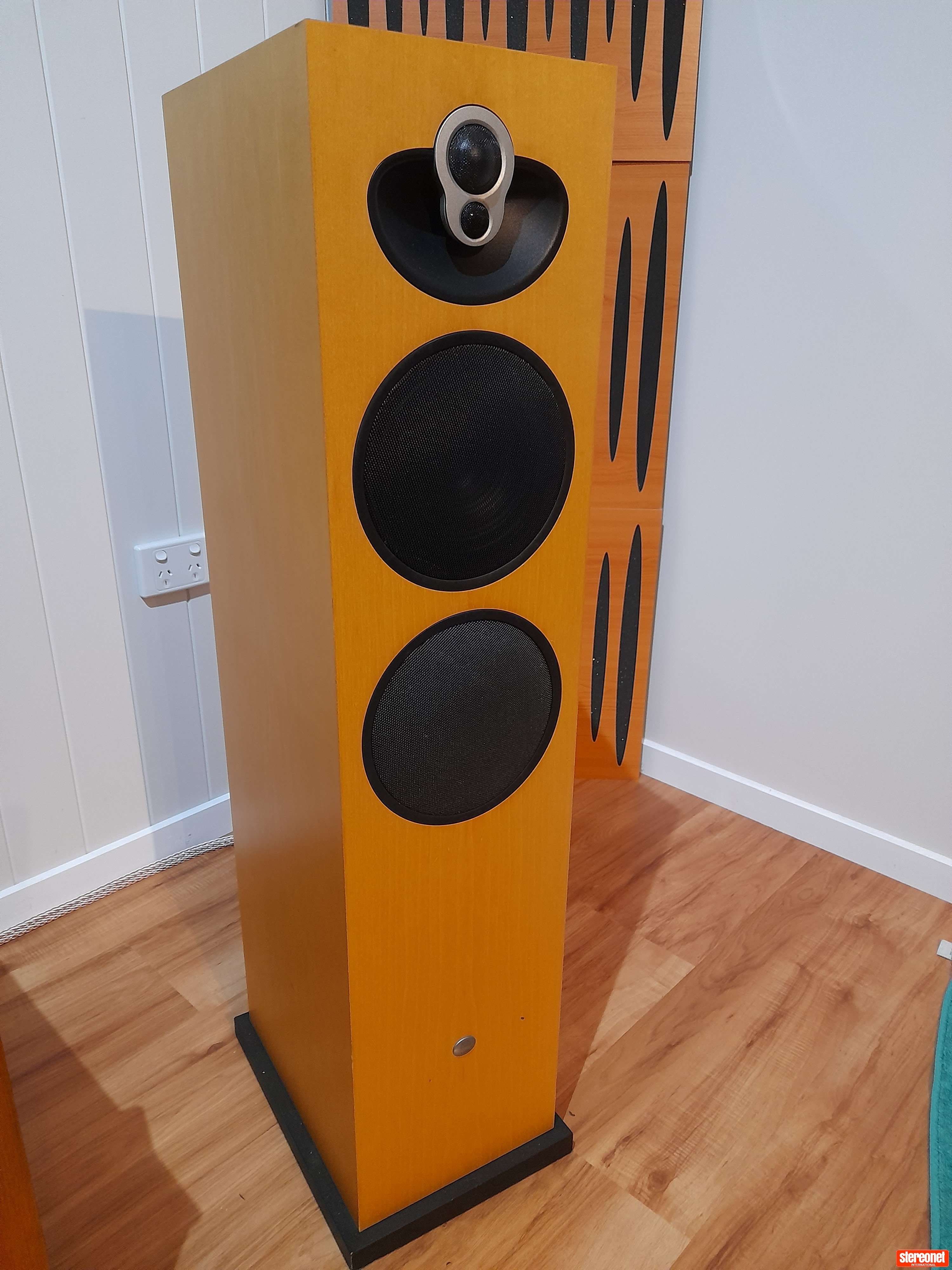 Linn Majik 140 Floorstanding Loudspeakers