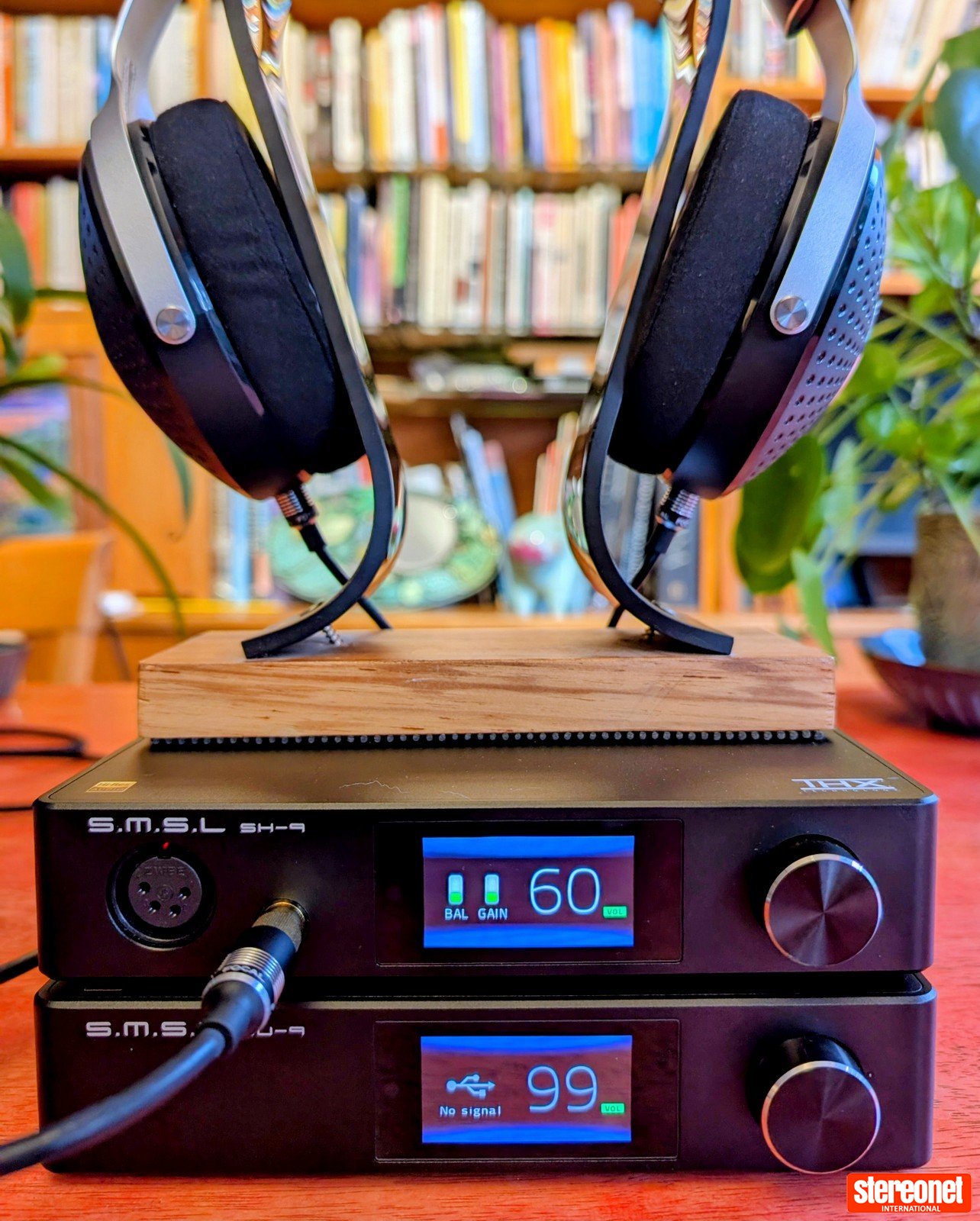 SMSL SU9 SH9 Headphone Amplifier (with DAC)