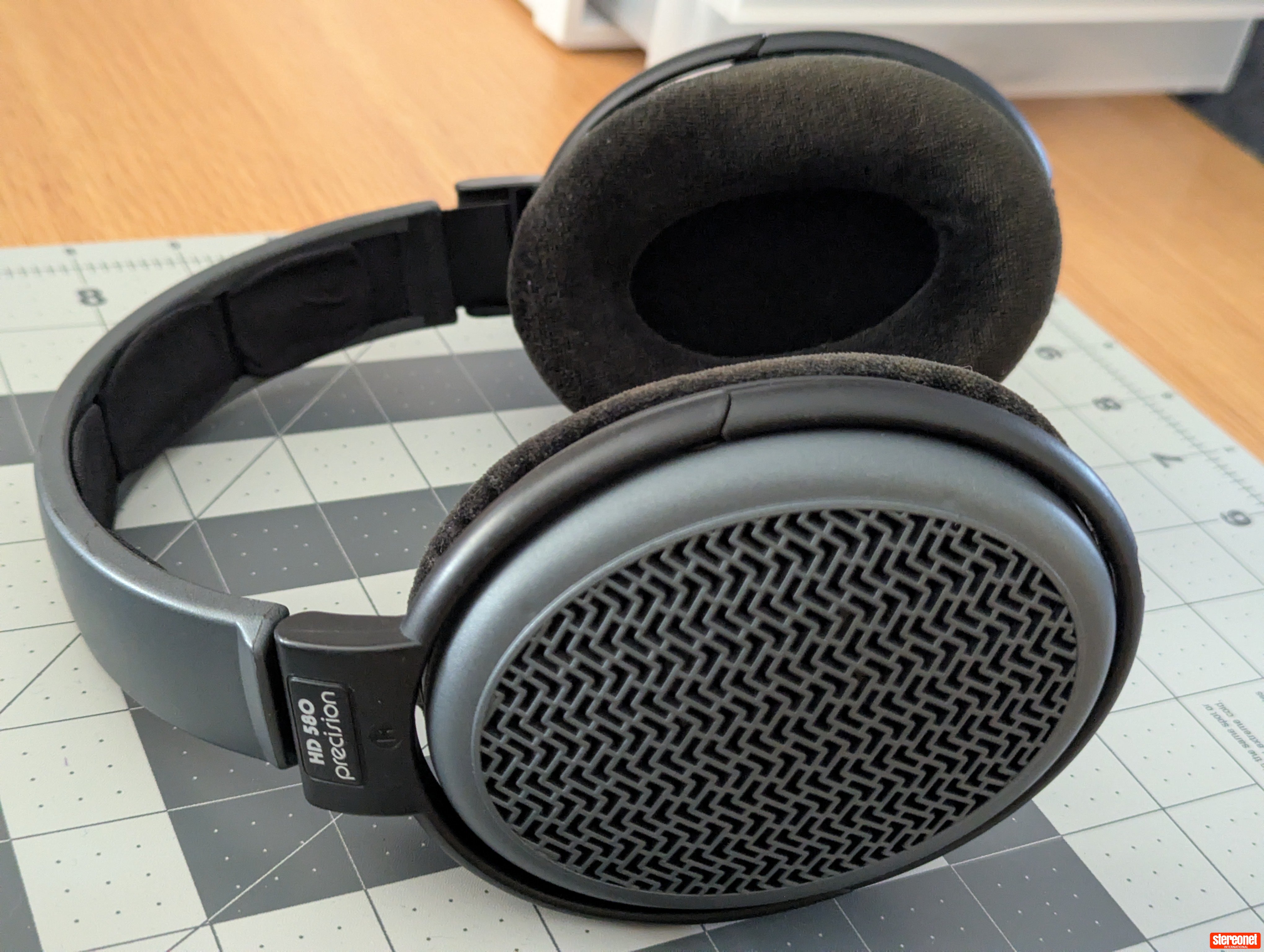 Sennheiser HD580 Precision Headphones - Over/On Ear