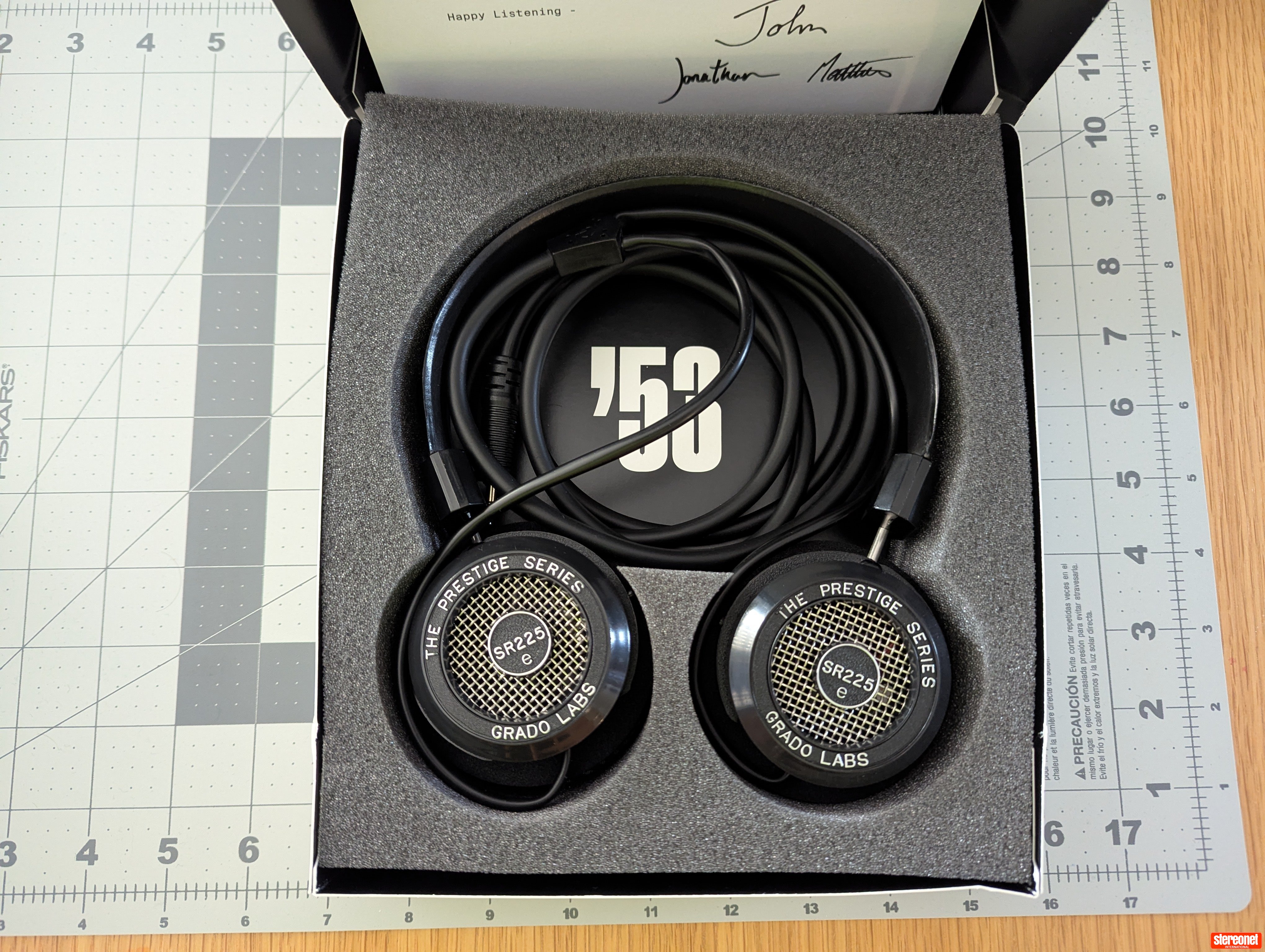 Grado SR225e Headphones - Over/On Ear