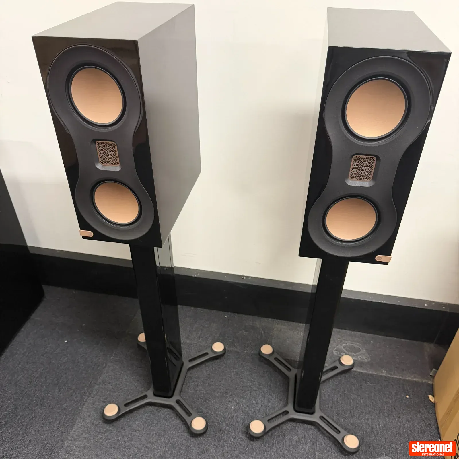 Monitor Audio Studio 89 Standmount Loudspeakers