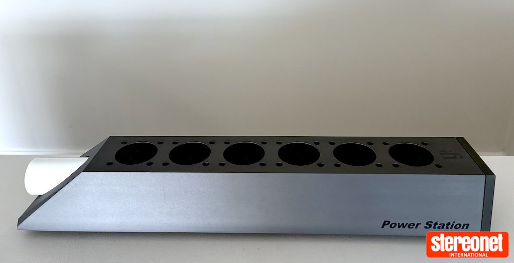 iFi Audio Powerstation Active Power Conditioner