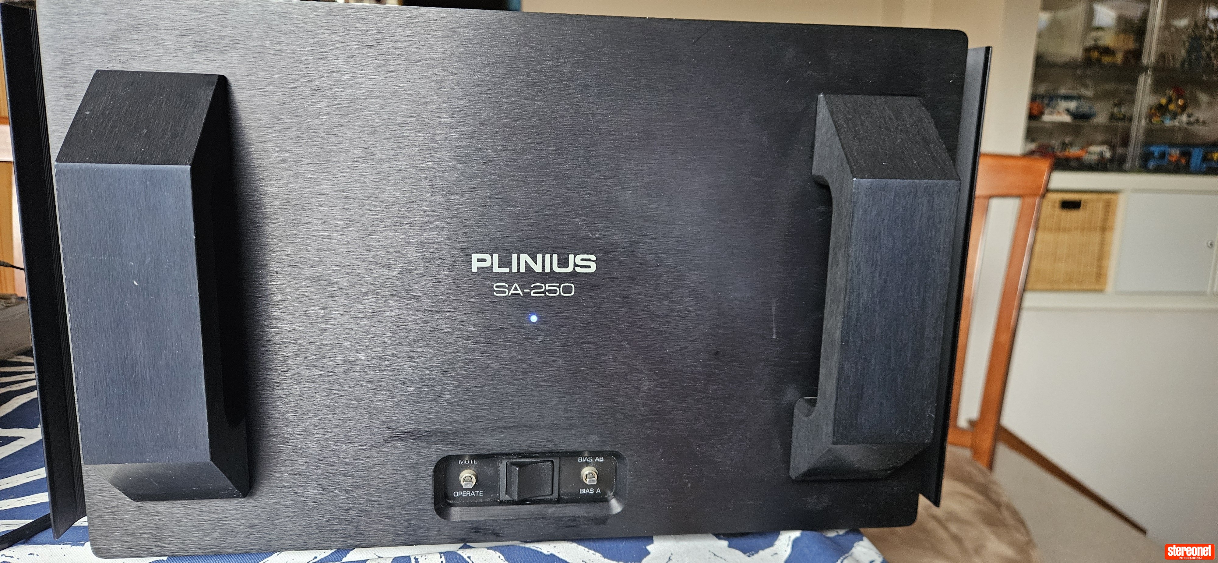 Plinius SA-250 Power Amplifier