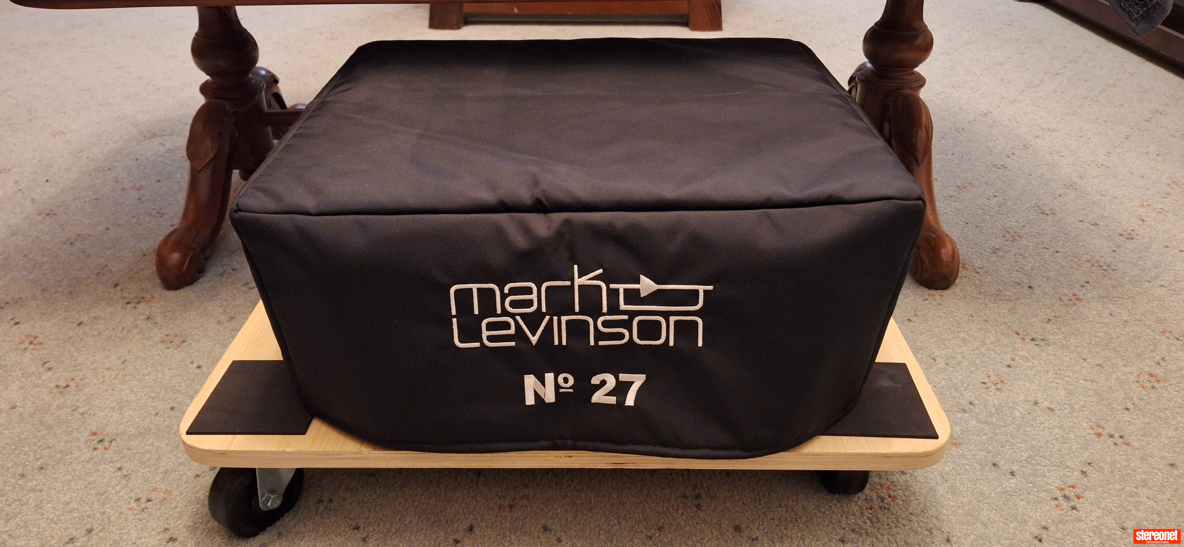 Mark Levinson Mark Levinson ML-27 Enclosure, Transformers & Protective Cover Accessory