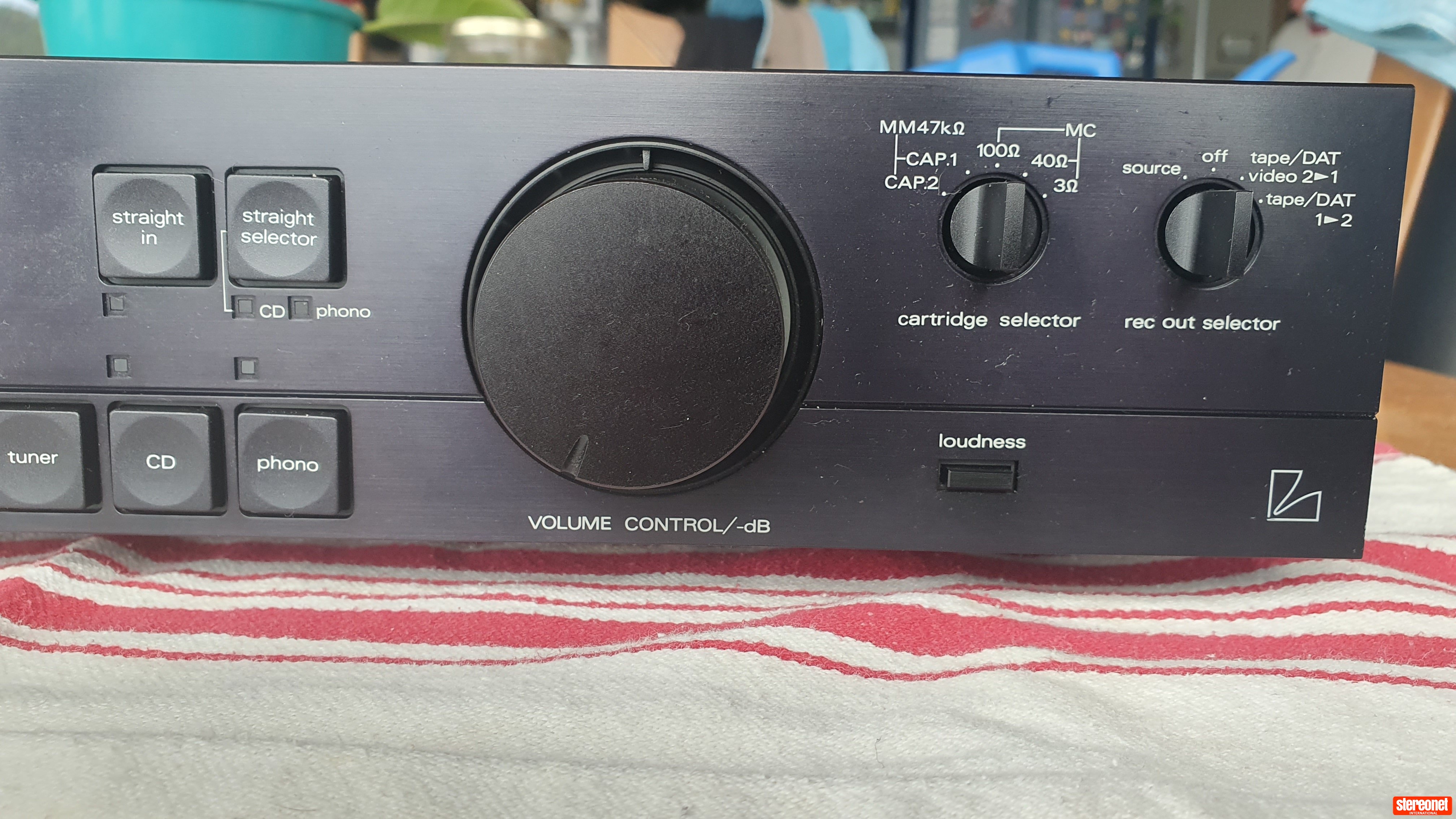 Luxman C03B Pre Amplifier