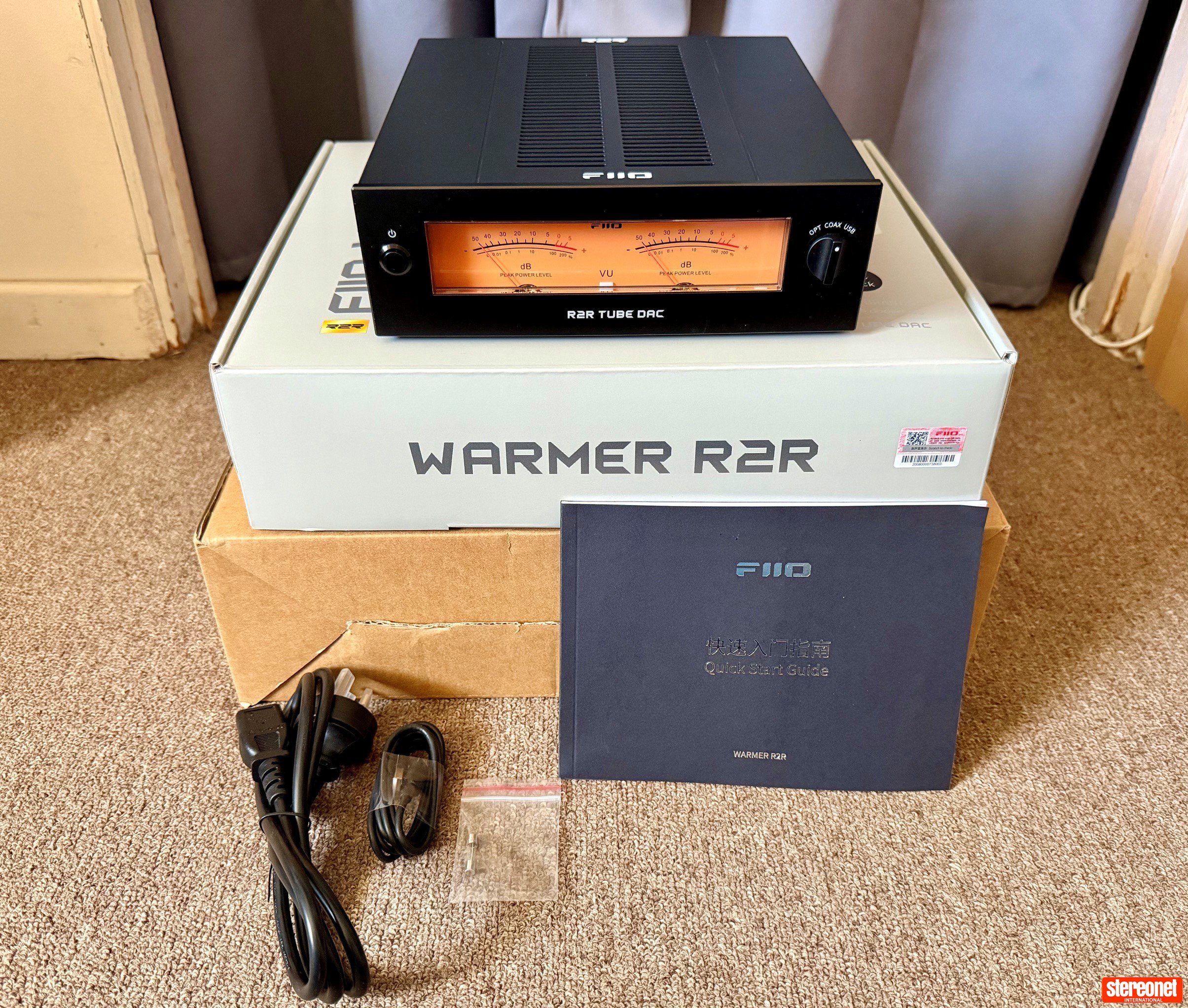 FiiO Warmer R2R Tube Digital Analog Converter (DAC)