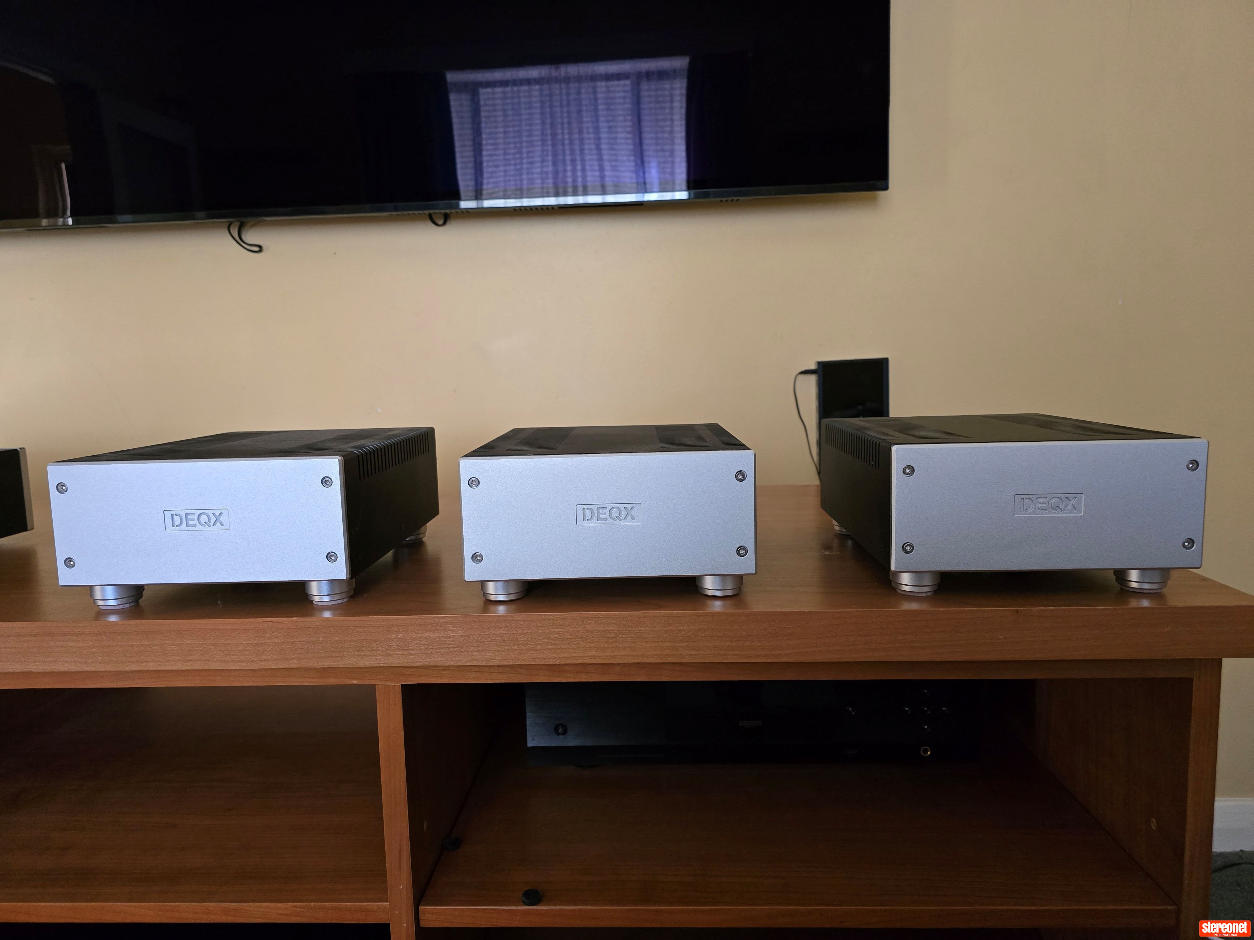 DEQX A250X3 Power Amplifier