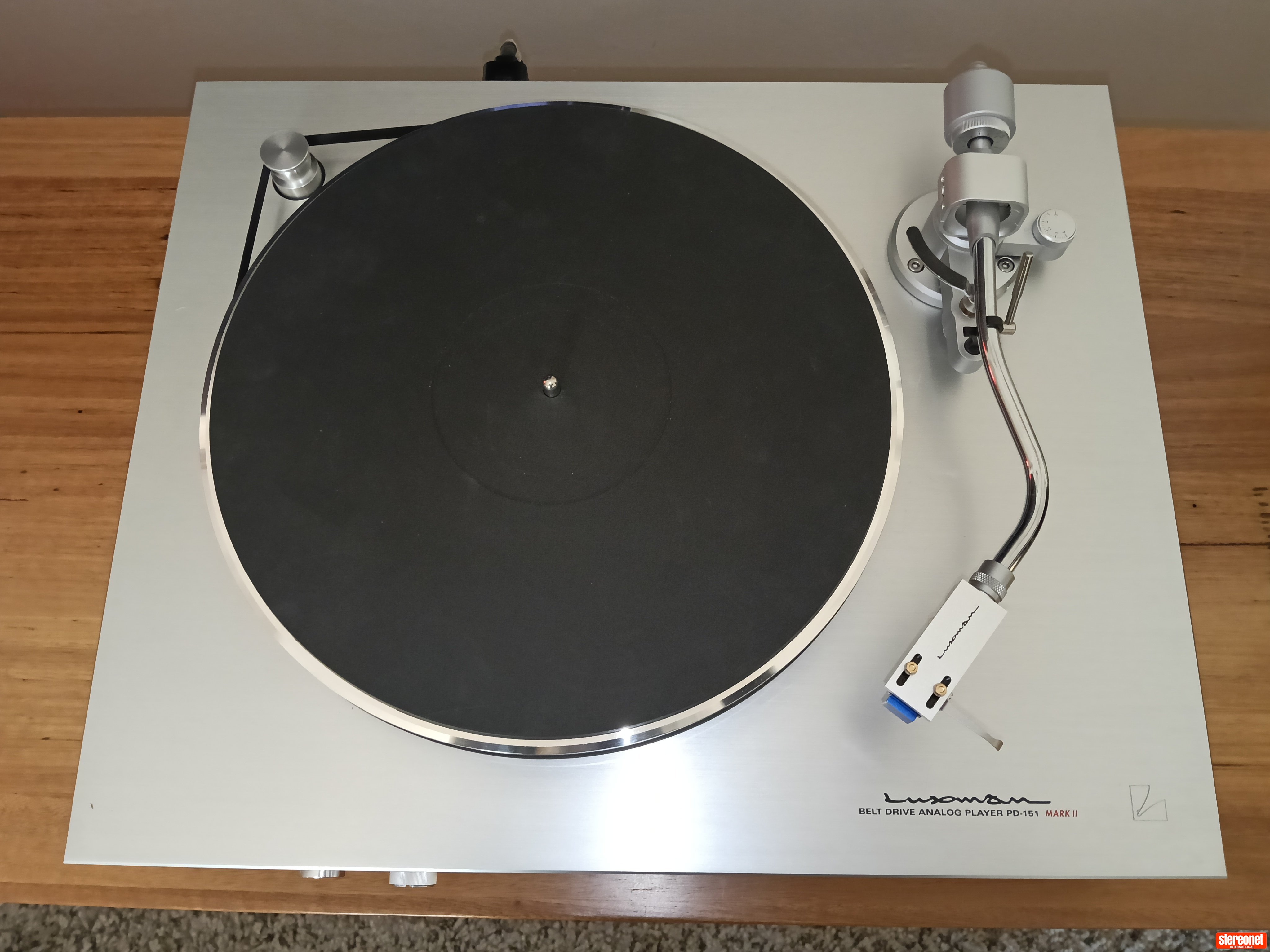 Luxman PD-151 mark2 Turntable