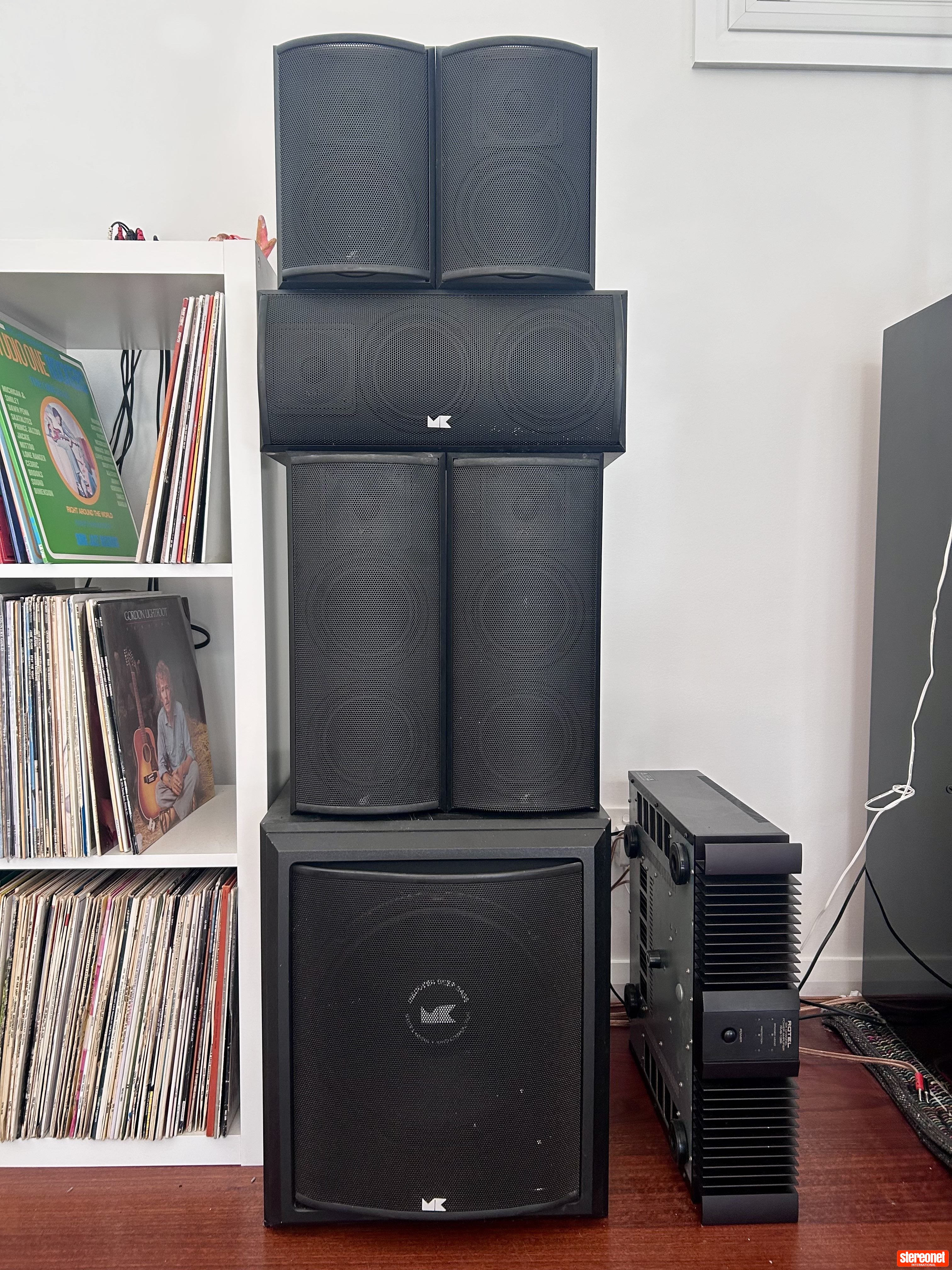 M&K Sound M&K 750 THX 5.1 Surround Sound System + M&K Sub 5.1 Surround Speaker System