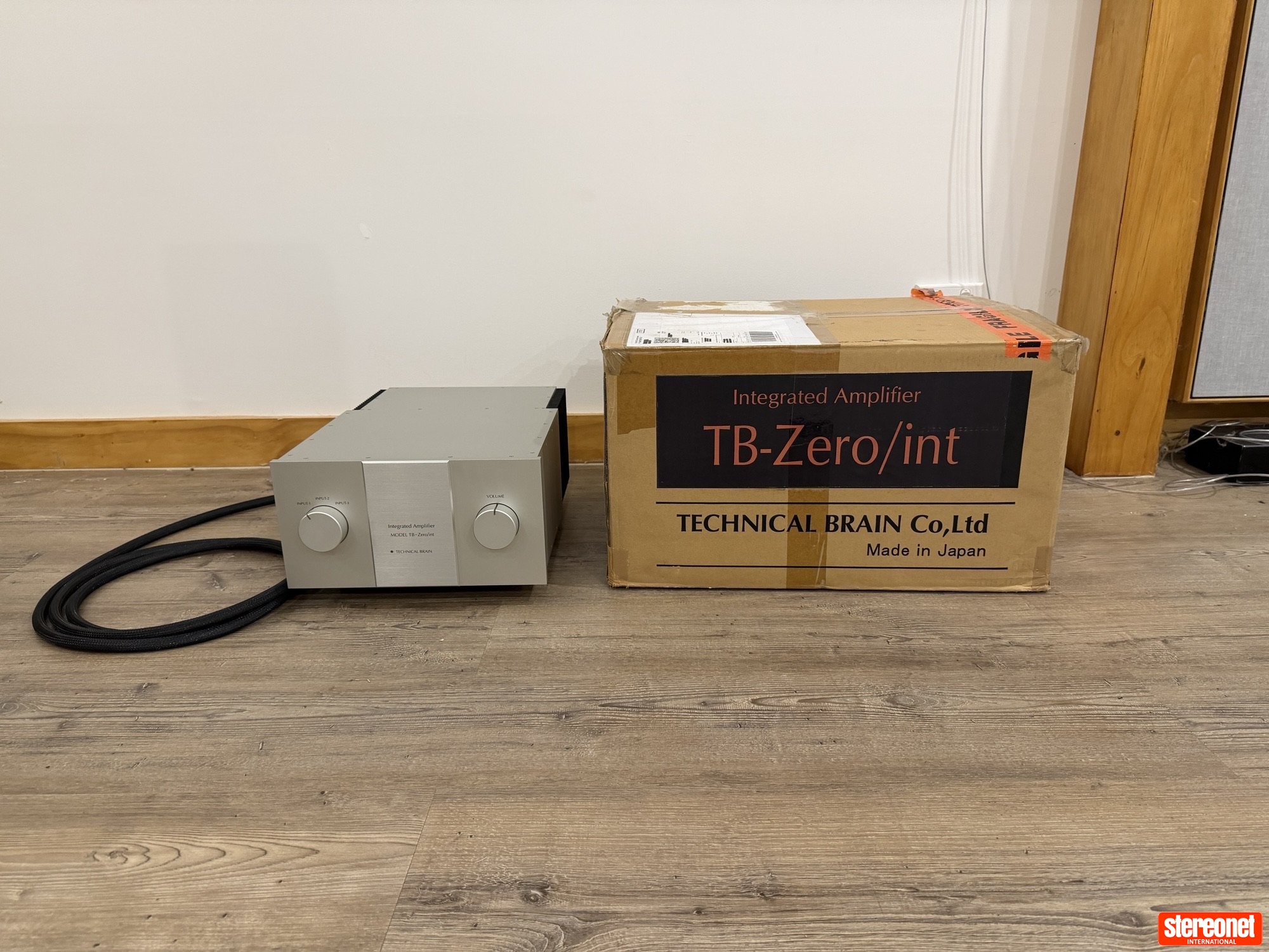 Technical Brain TB-Zero Integrated Amplifier (Solid State)
