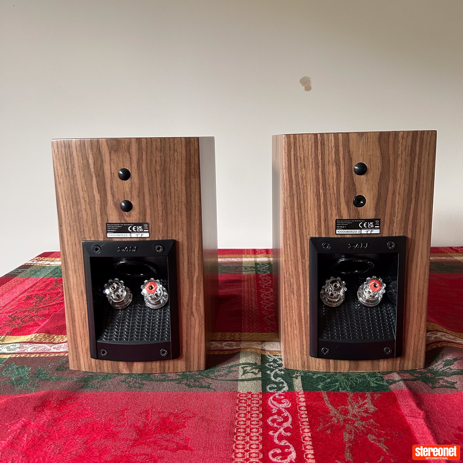 DALI MENUET Bookshelf Loudspeakers