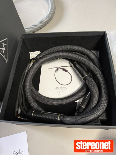 Shunyata Alpha V2 Gold Speaker Cables