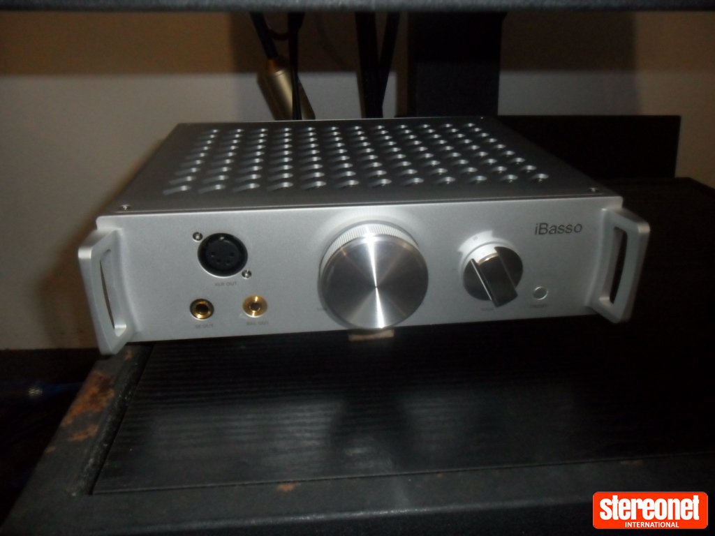 iBasso Kunlun Headphone Amplifier