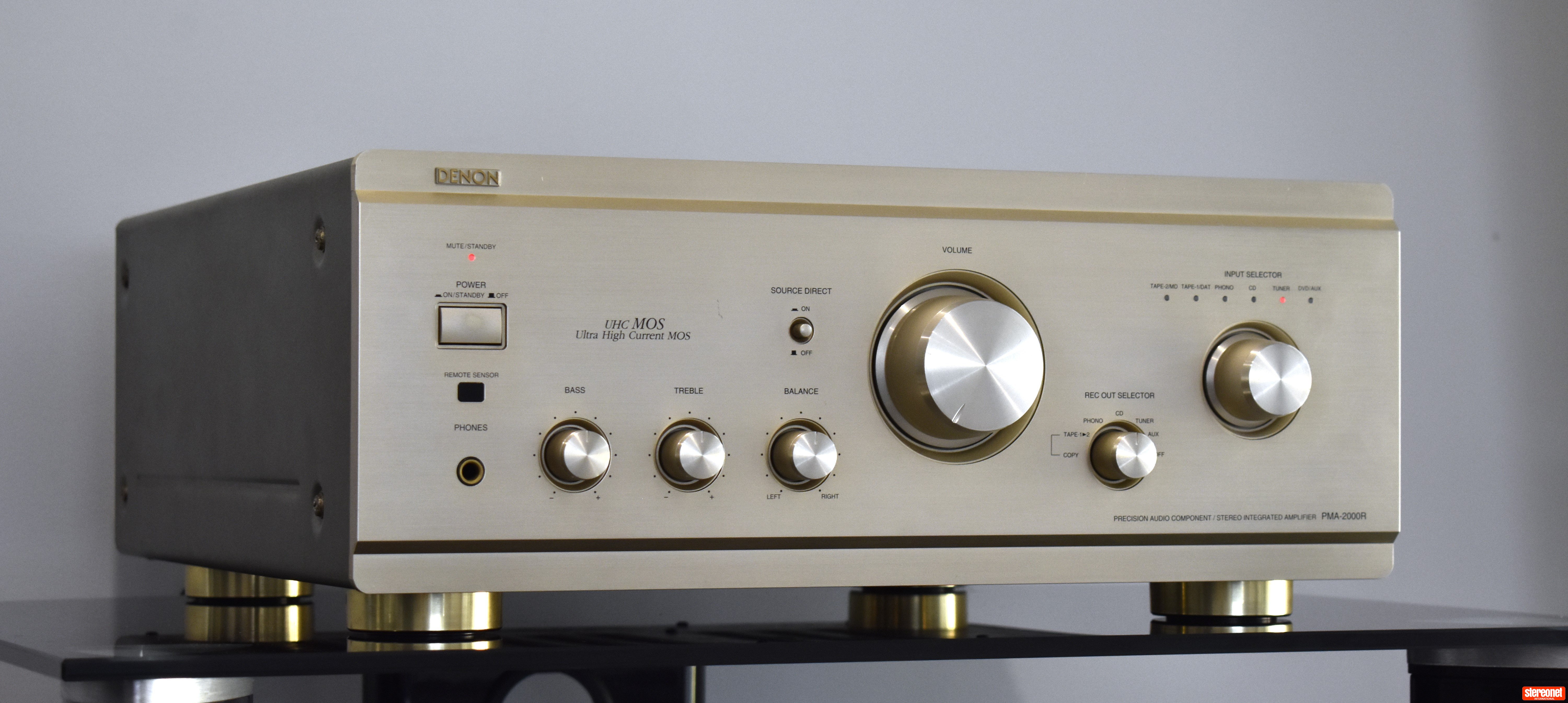 Denon PMA 2000R Integrated Amplifier (Solid State) — Denon — RADAR
