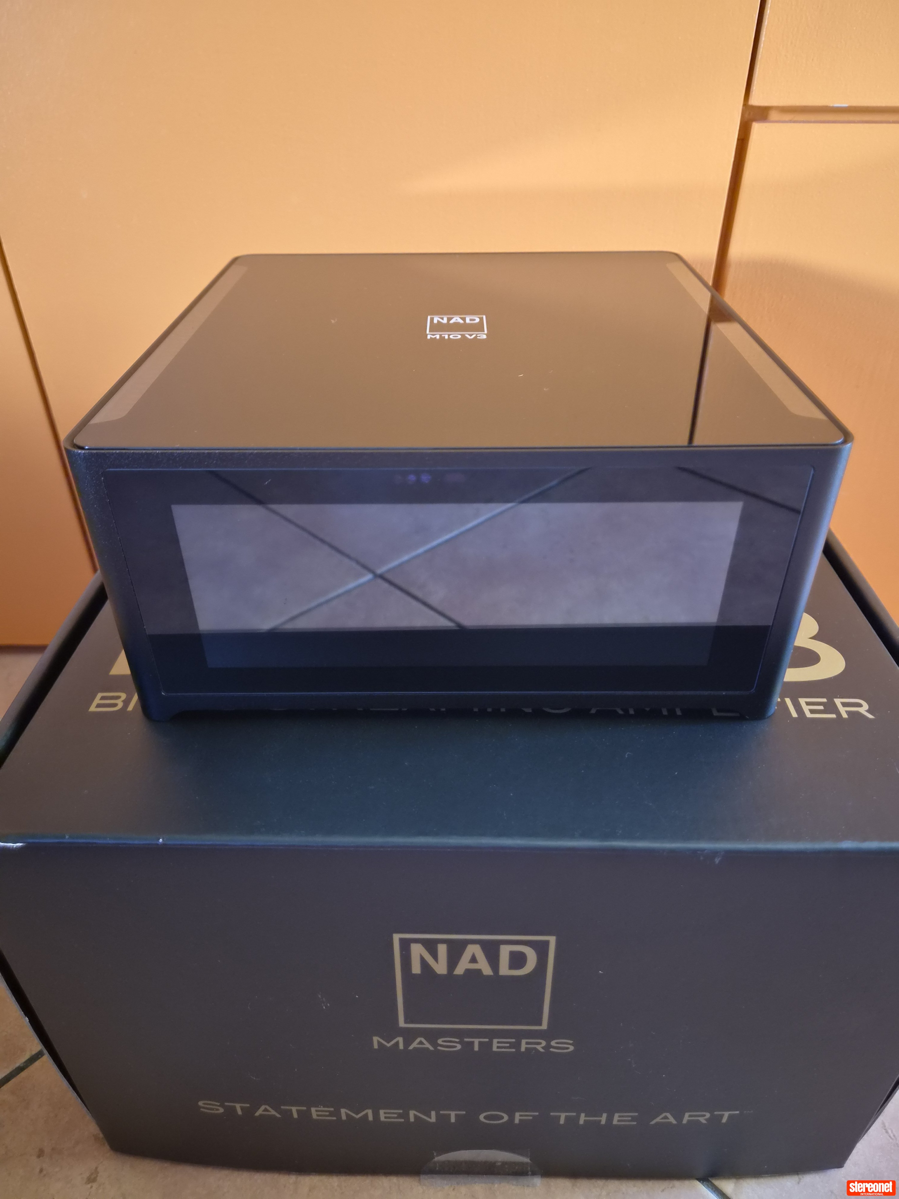 NAD Electronics M10 v3 Integrated Amplifier (Hybrid)