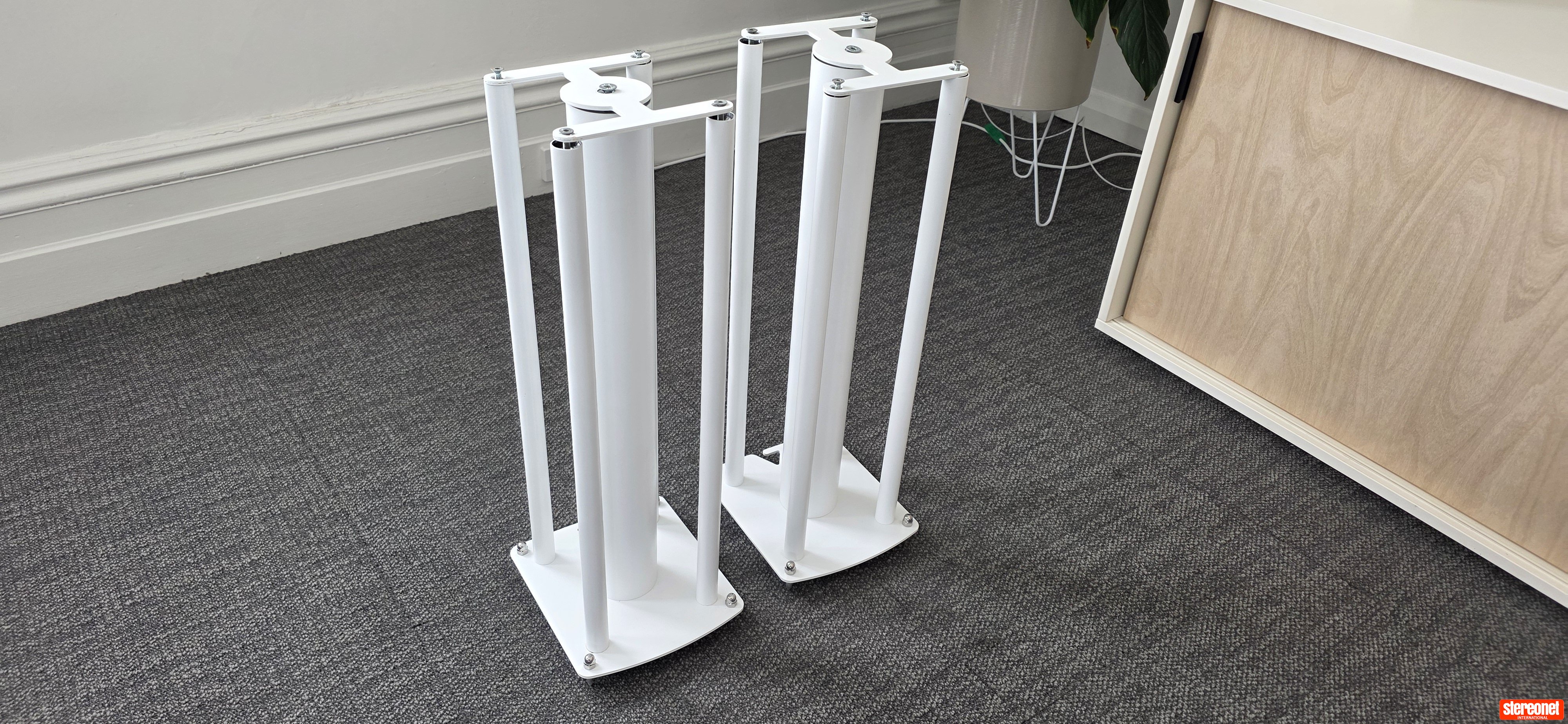 Custom Design UK Model FS104 white Speaker Stands
