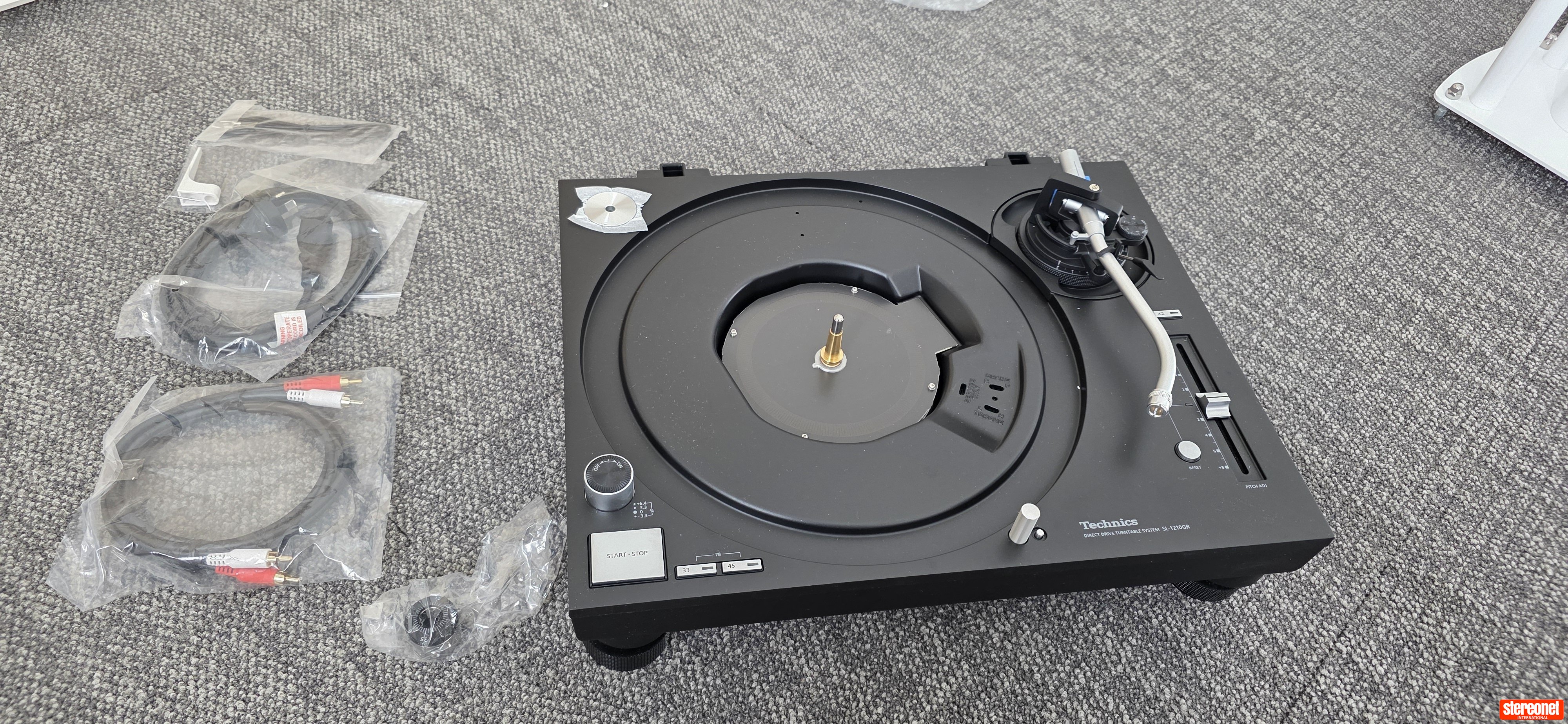 Technics SL-1210GR Turntable