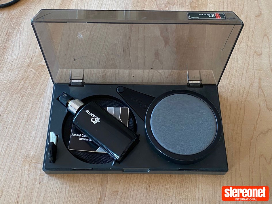 Free: Allsop 3 Vinyl Record Cleaner. Vinyl Record Accessory: cleaner