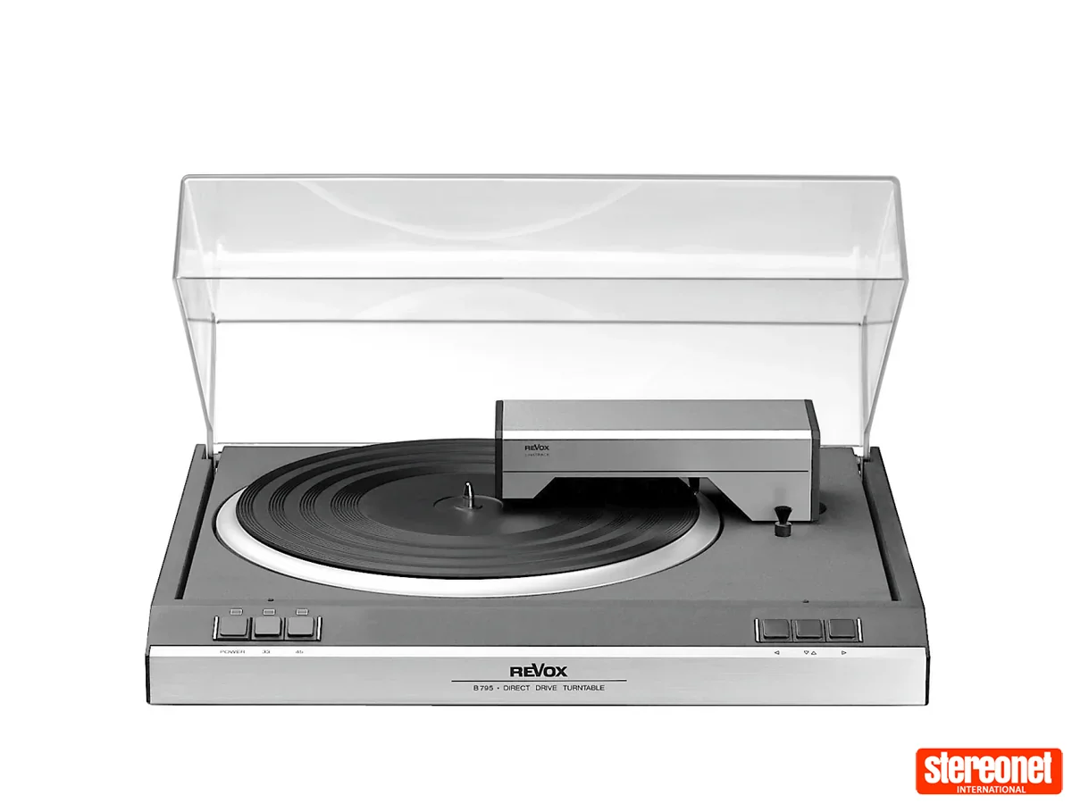Revox turntable Turntable