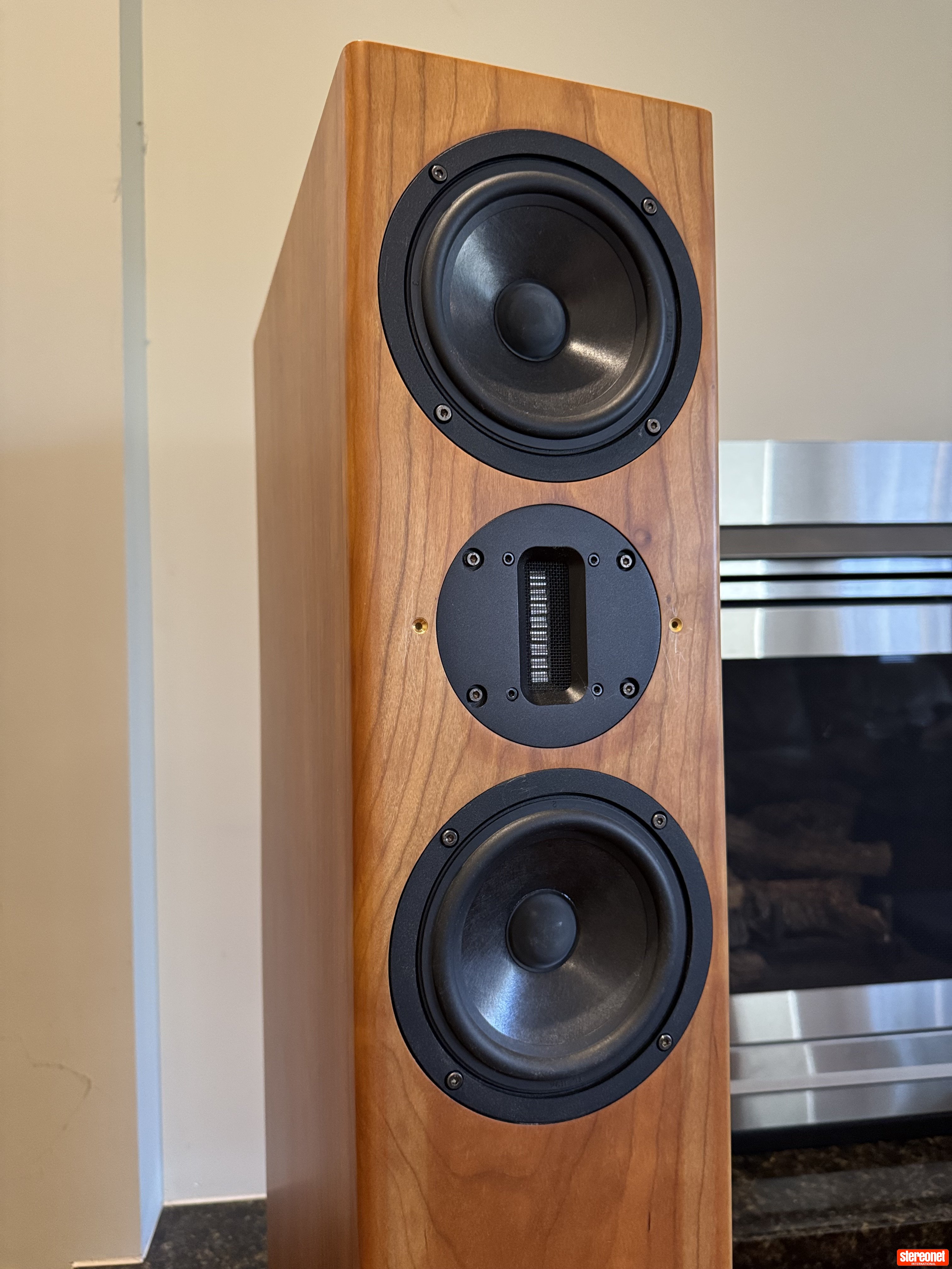 Aurum Cantus Moon Goddess ii Floorstanding Loudspeakers