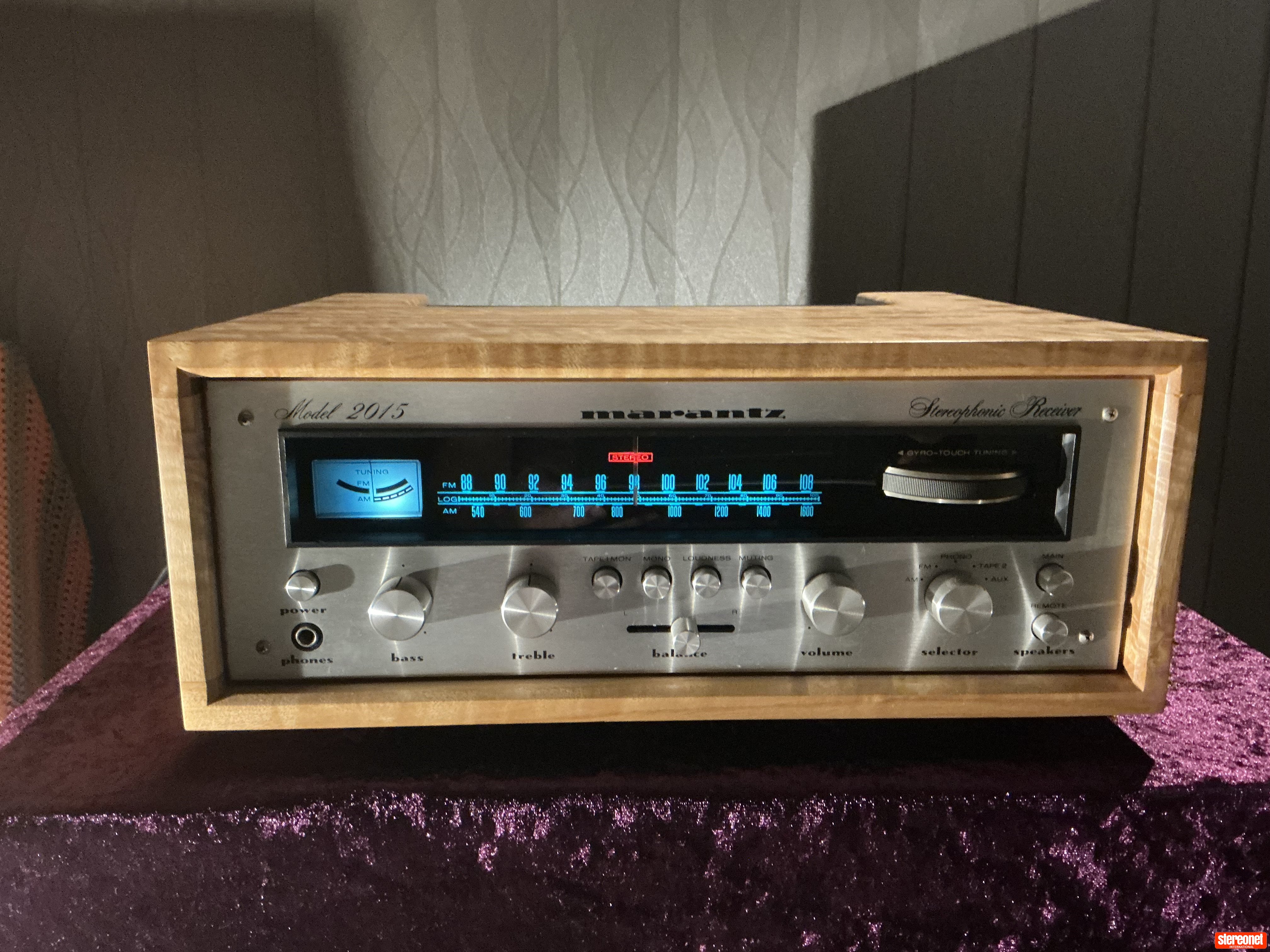 Marantz 2015 Receiver