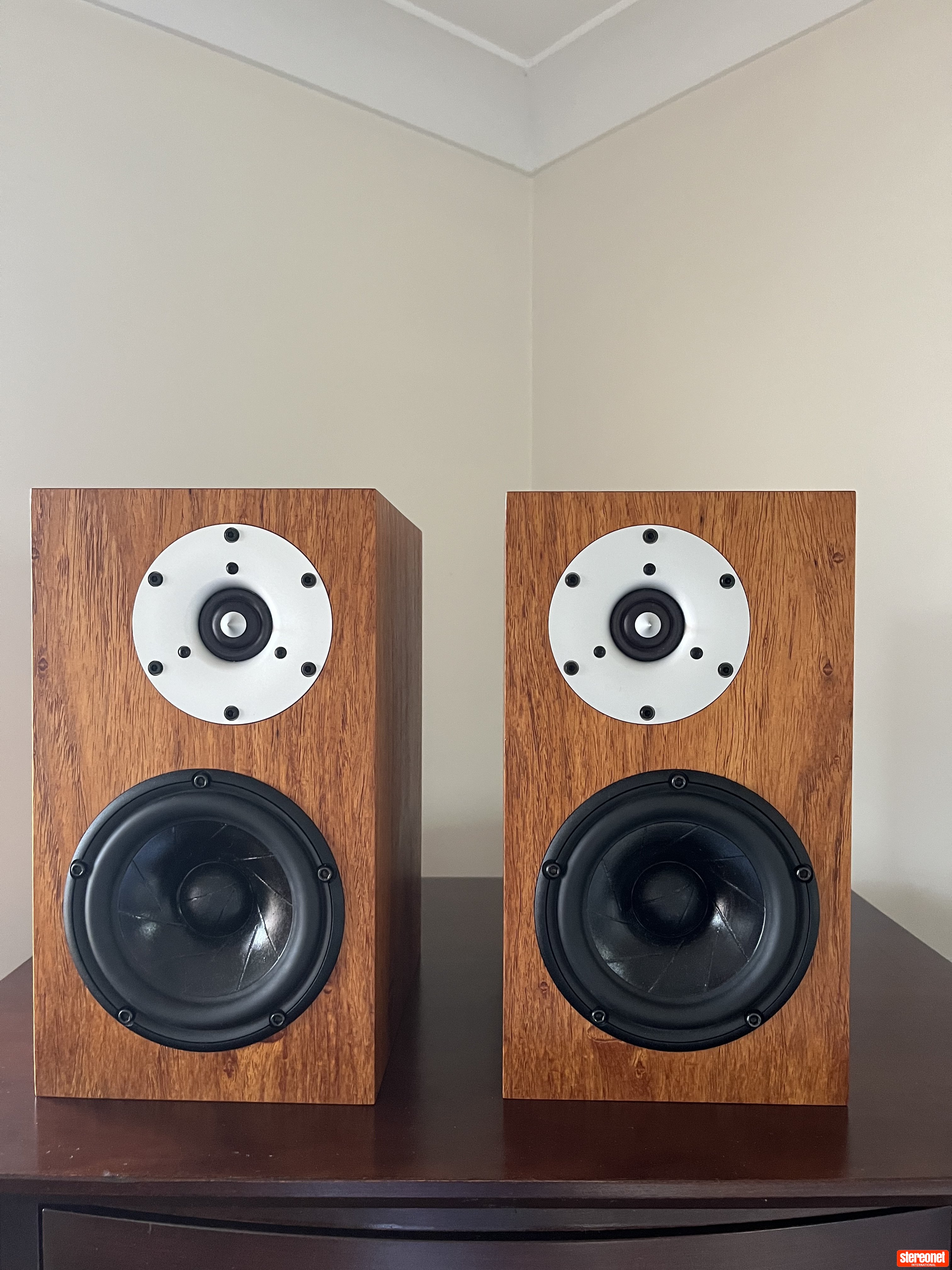 Serhan Swift MU2 Special edition timber Bookshelf Loudspeakers