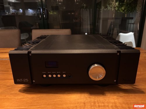 Pass Labs INT-25 Integrated Amplifier (Solid State)