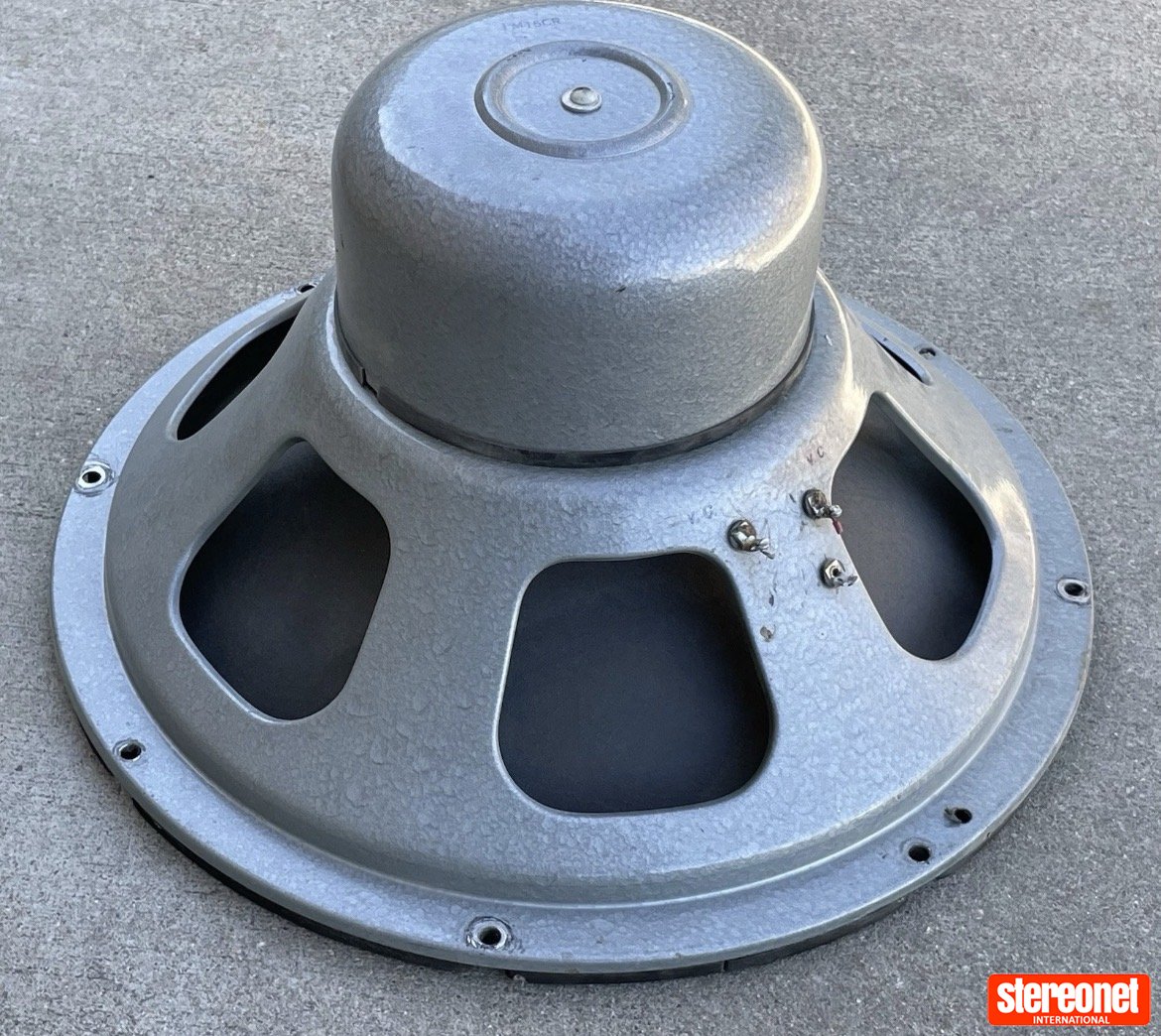 Jensen P15 or similar 15” paper woofer Woofer