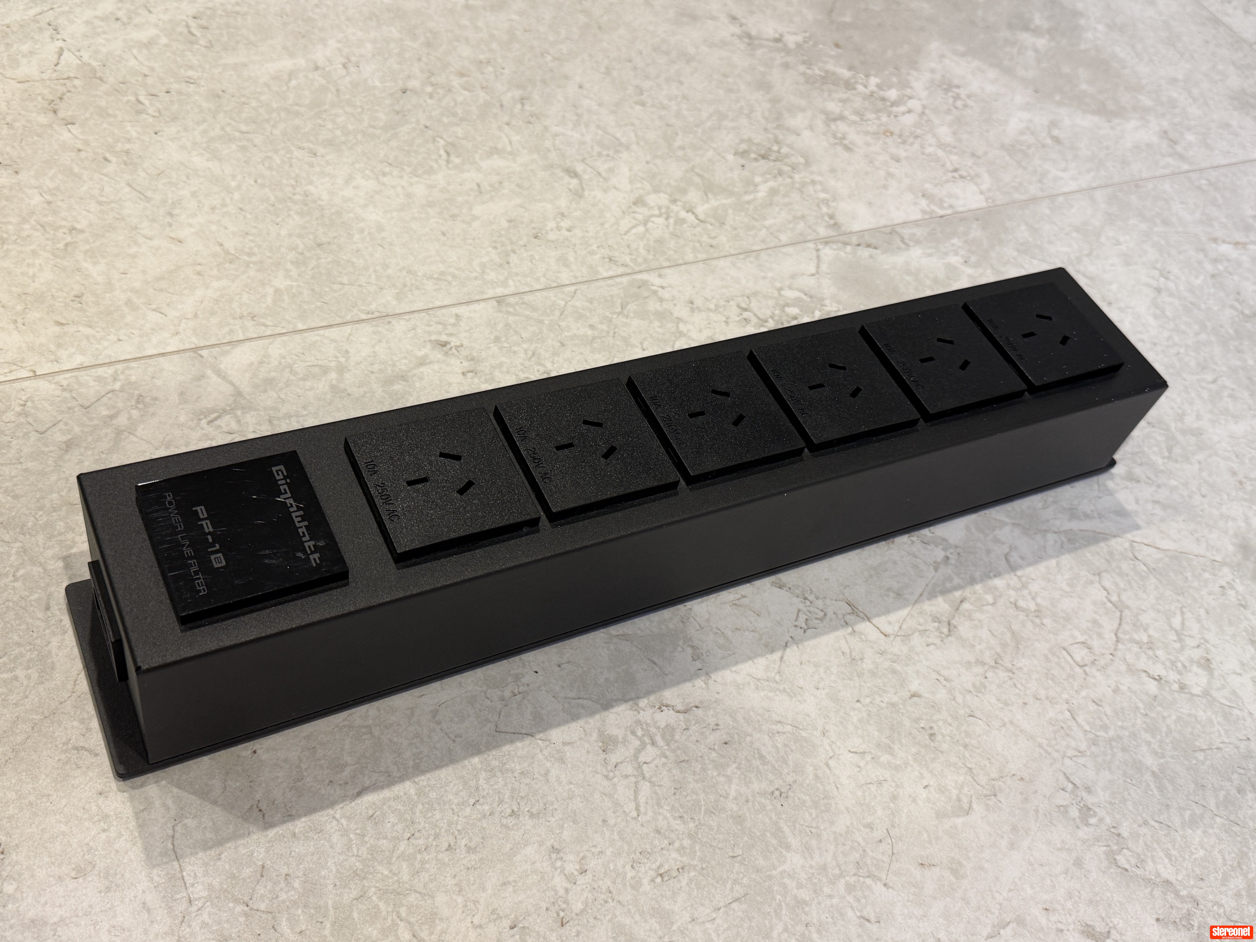 Gigawatt Power Strip PF-1e Powerboard