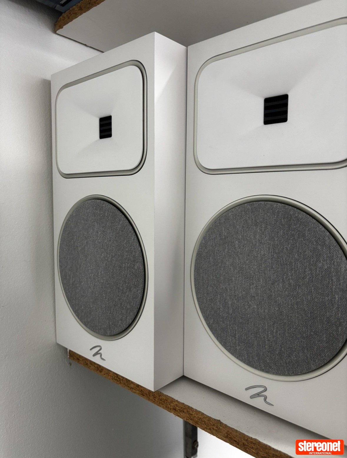 MartinLogan Foundation B2 Bookshelf Loudspeakers