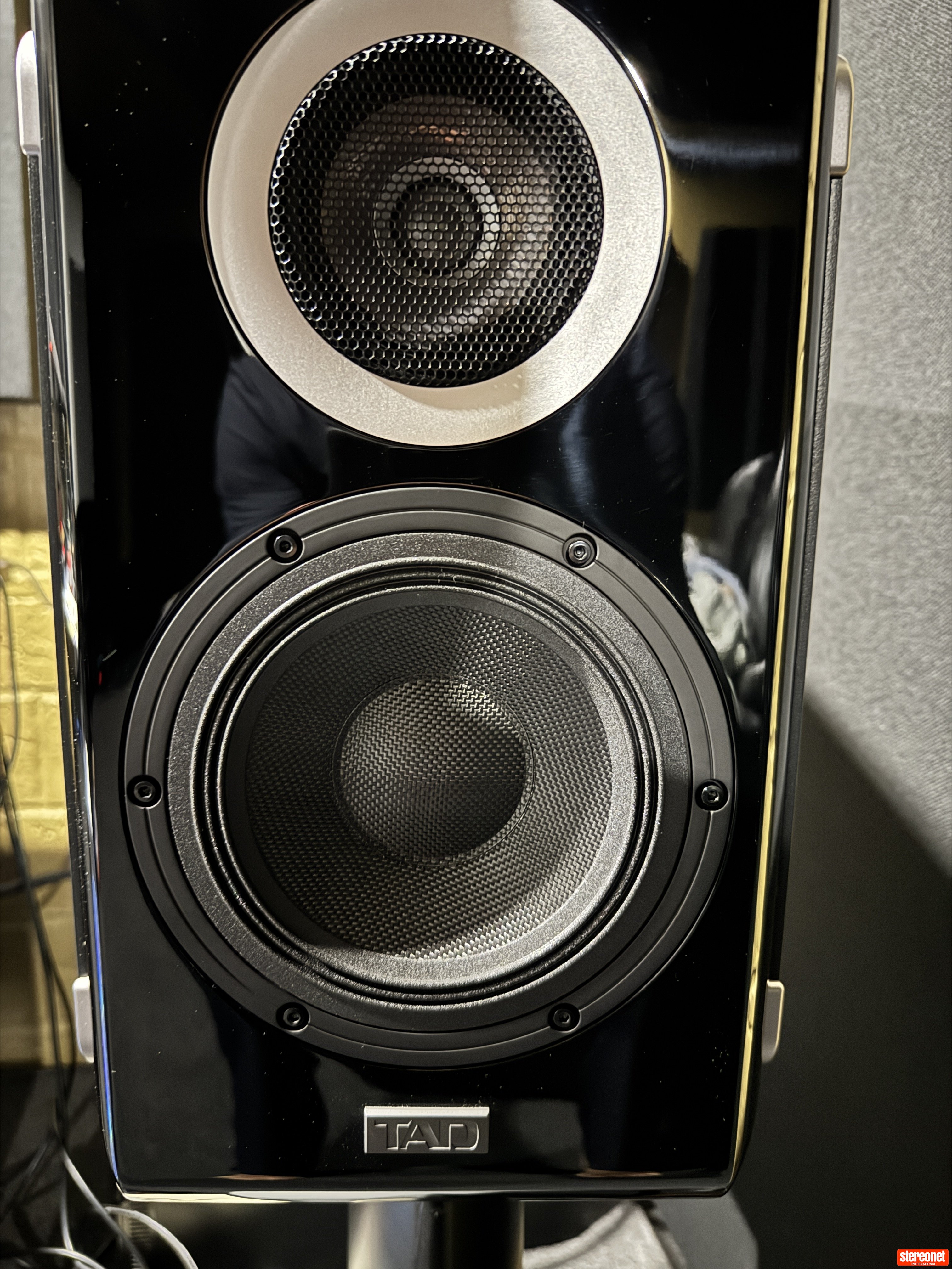 TAD - Technical Audio Devices ME1 Standmount Loudspeakers