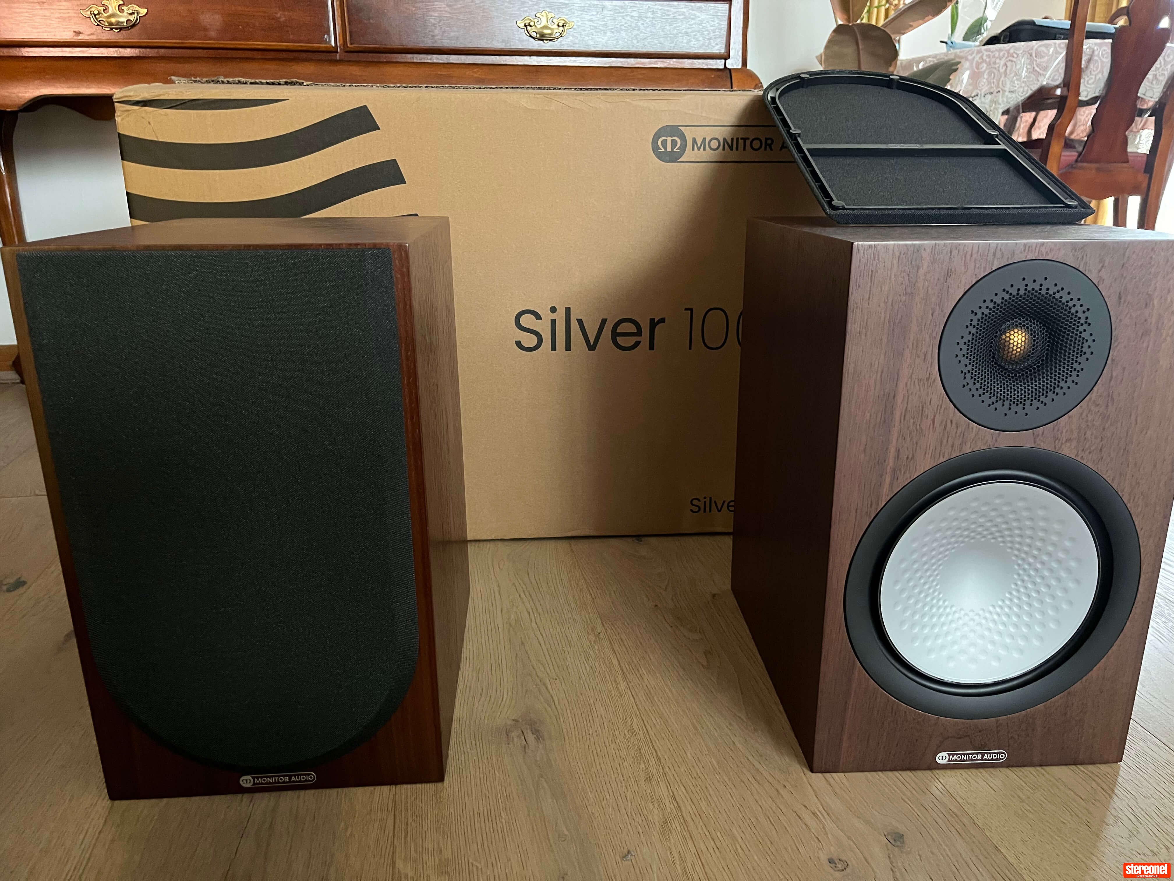 Monitor Audio Silver 100 7G WAL Bookshelf Loudspeakers