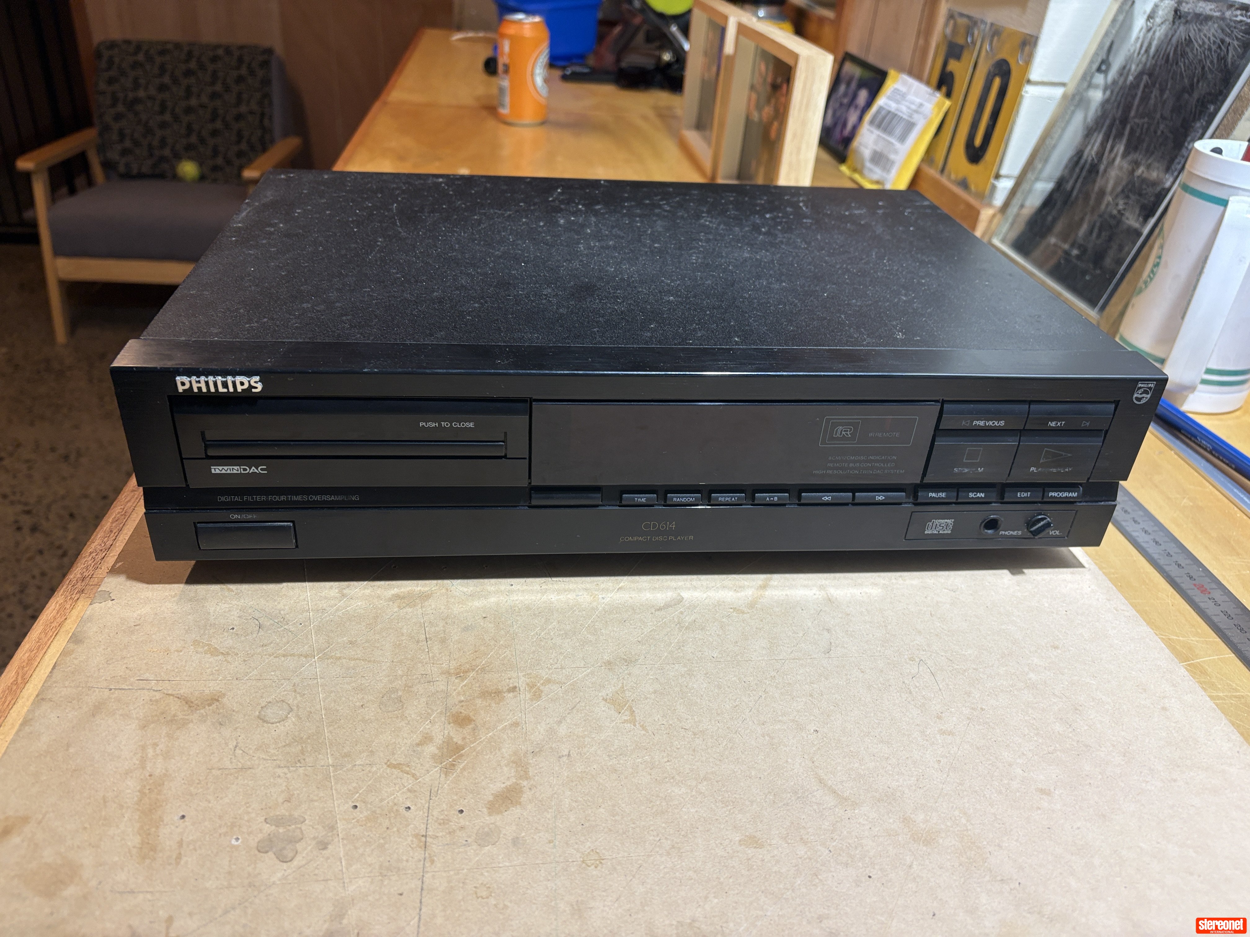 Philips CD-614 CD/DVD Disc player