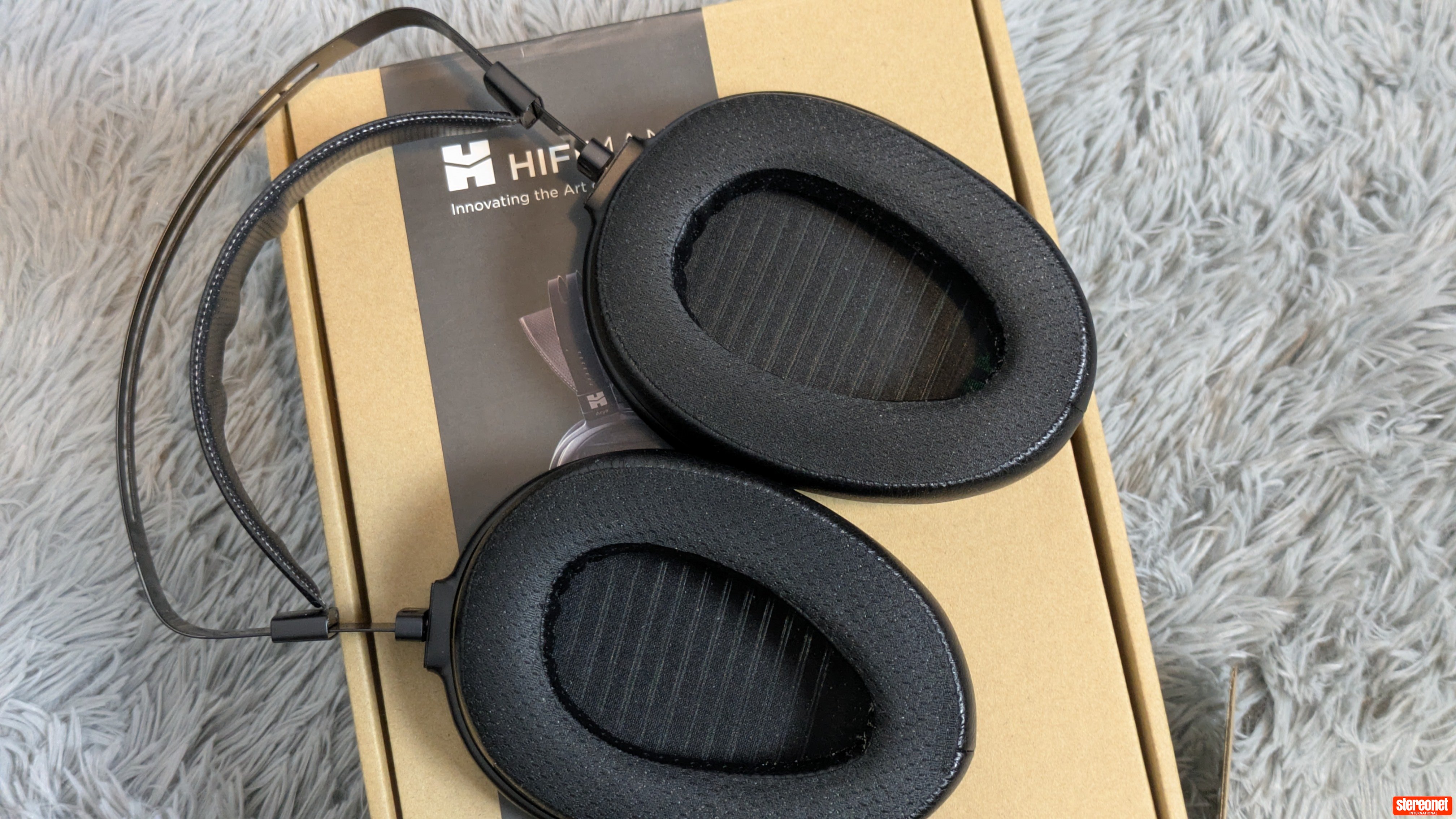 HiFiMan Arya Stealth V3 Headphones - Over/On Ear