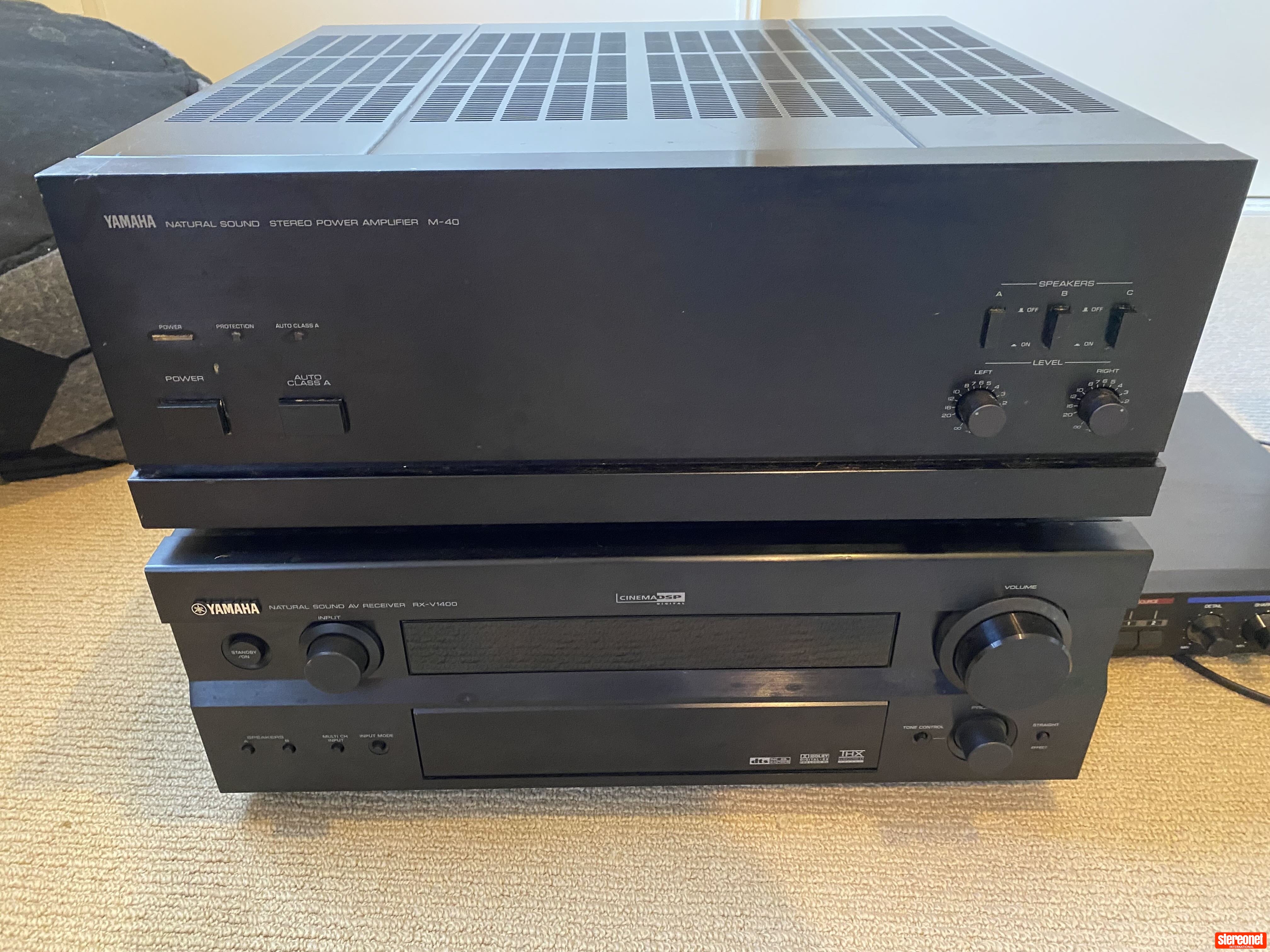 Yamaha M-40 Power Amplifier