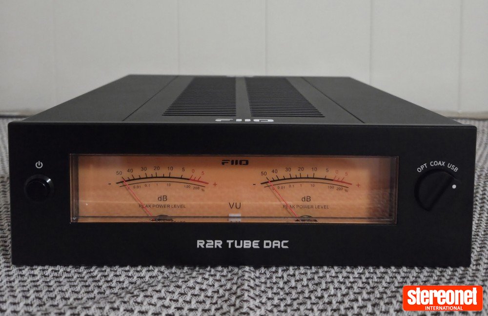 FiiO Warmer R2R Tube Digital Analog Converter (DAC)