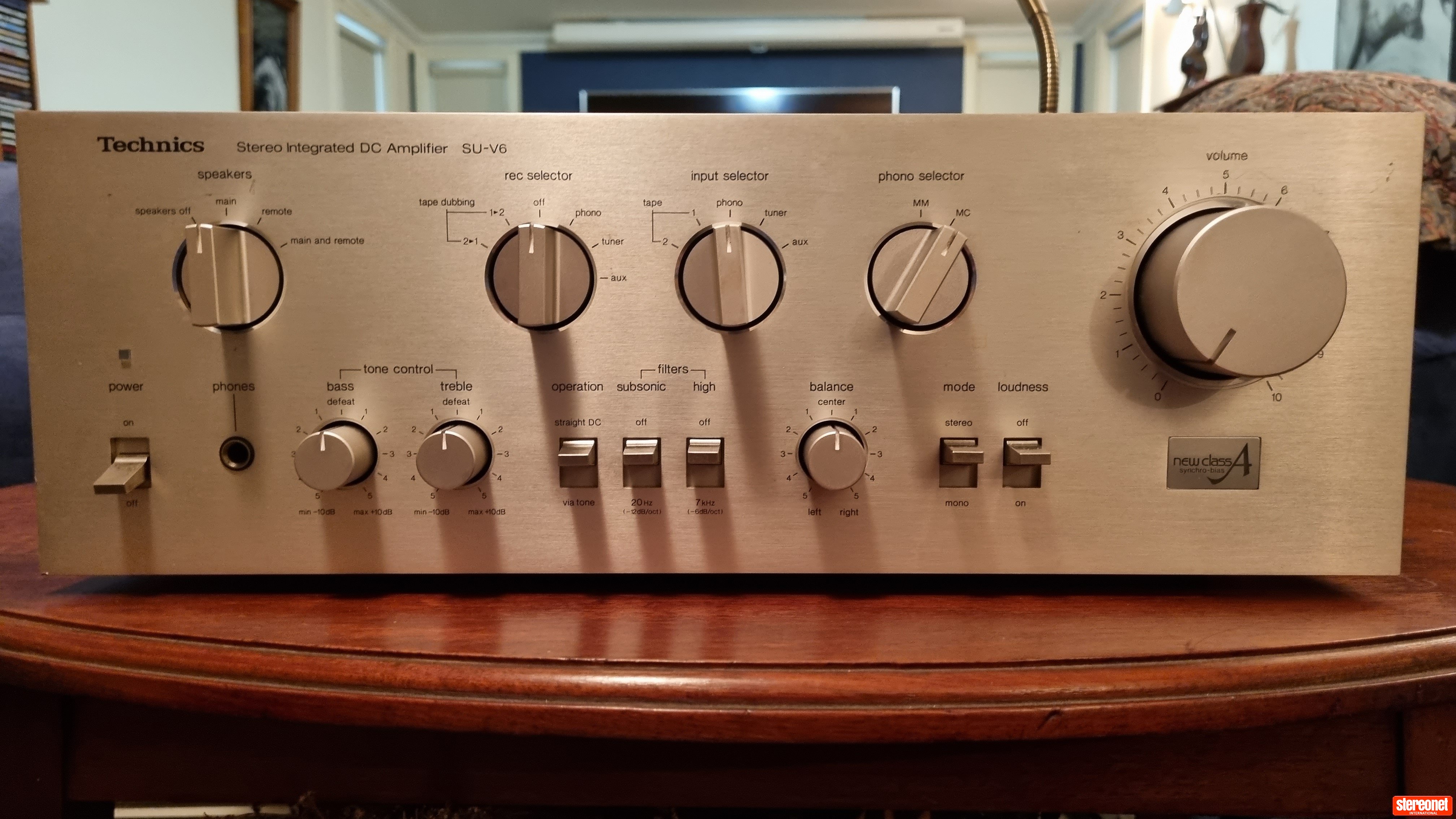 Technics SV6 Integrated Amplifier (Solid State)